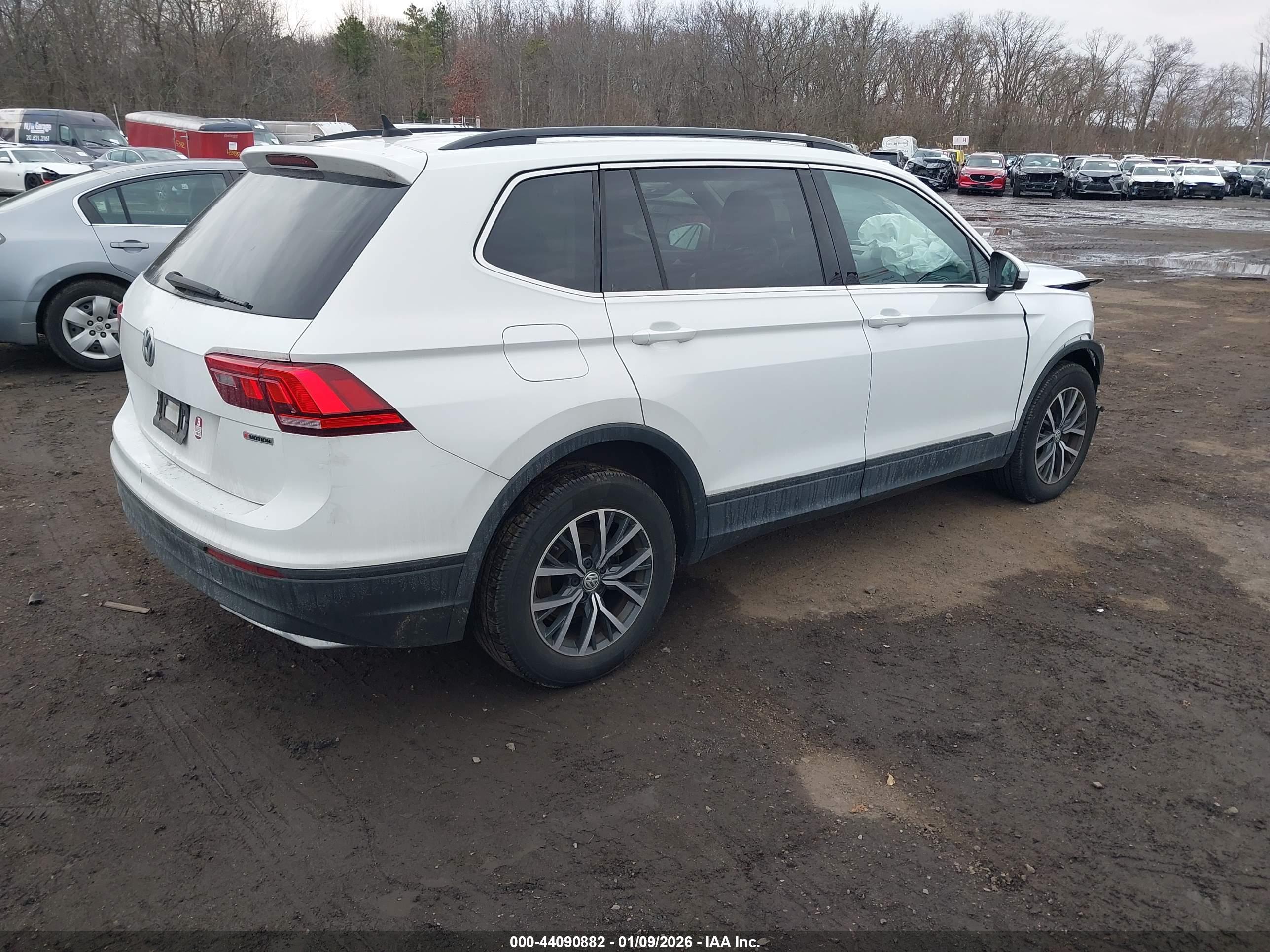 VOLKSWAGEN TIGUAN image 4