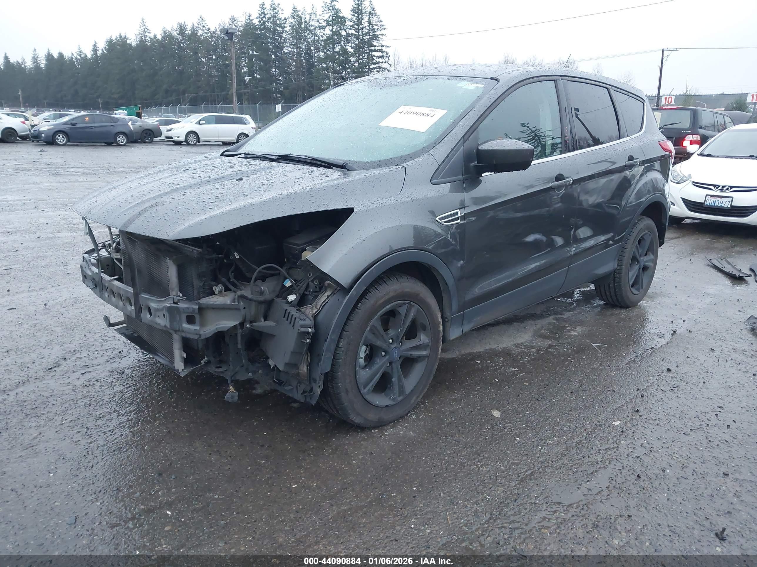 FORD ESCAPE image 2
