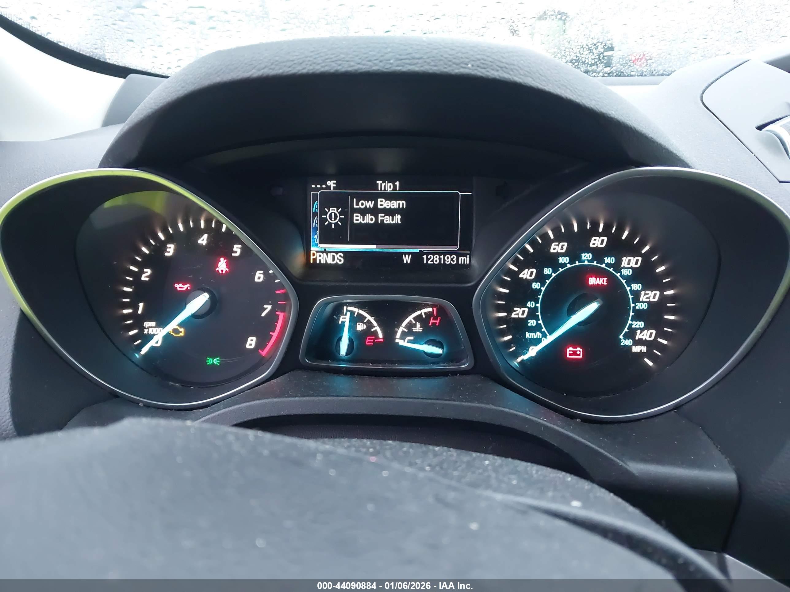 FORD ESCAPE image 7