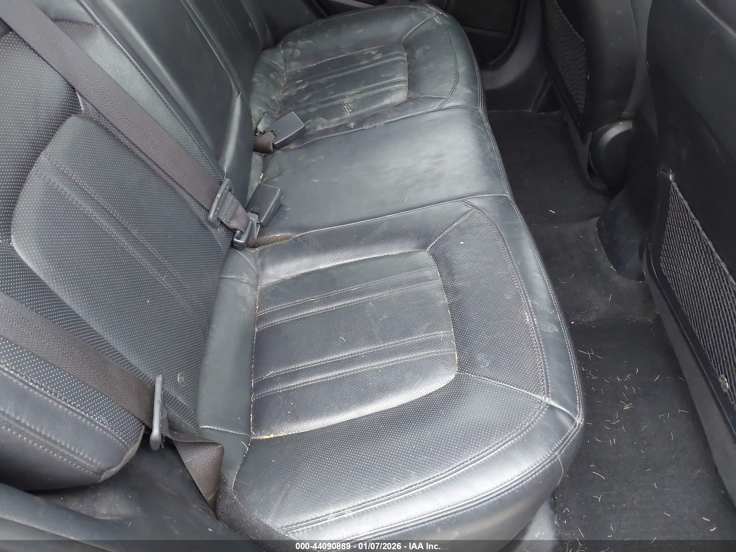 KIA SPORTAGE image 8