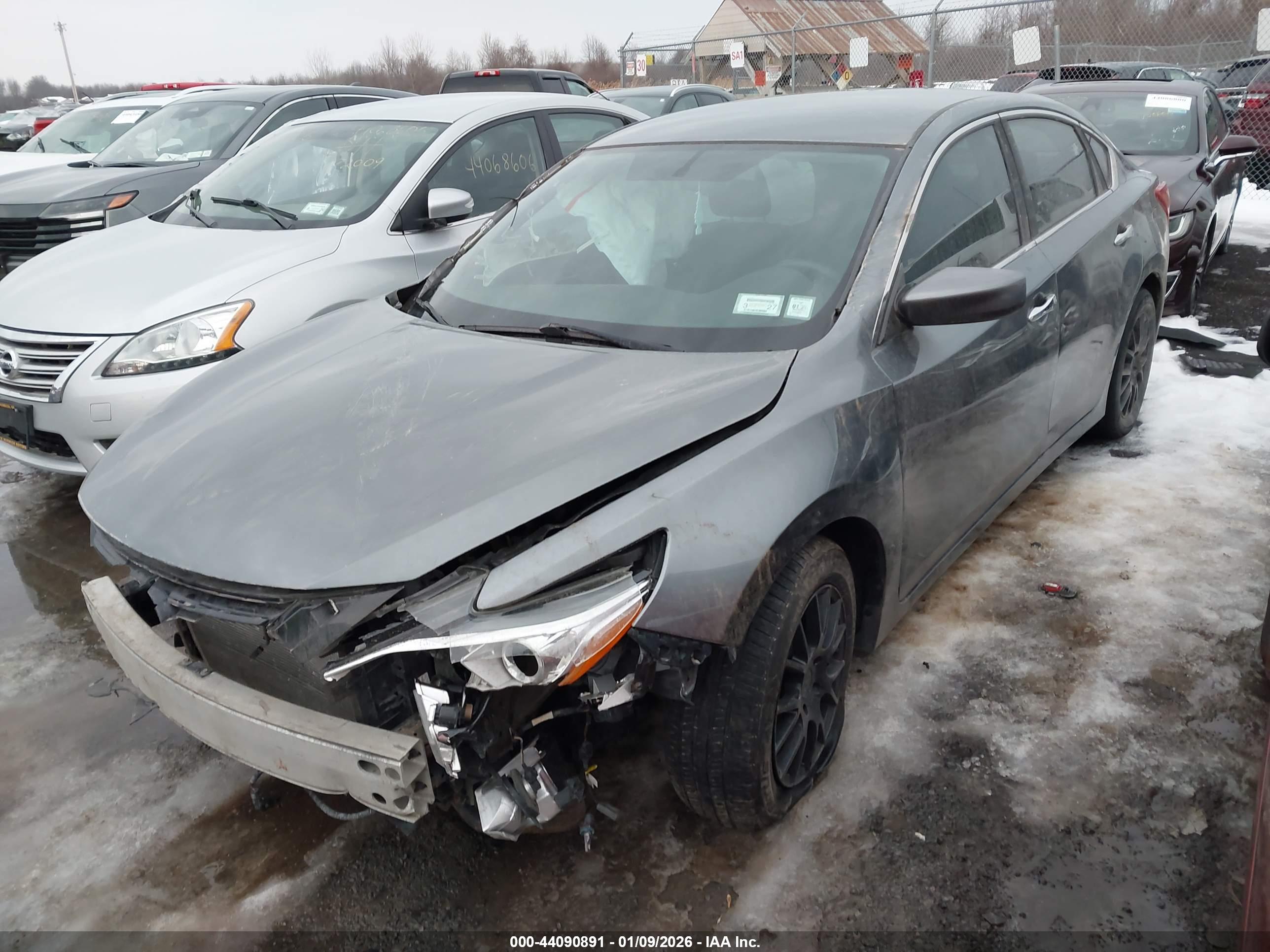 NISSAN ALTIMA image 2