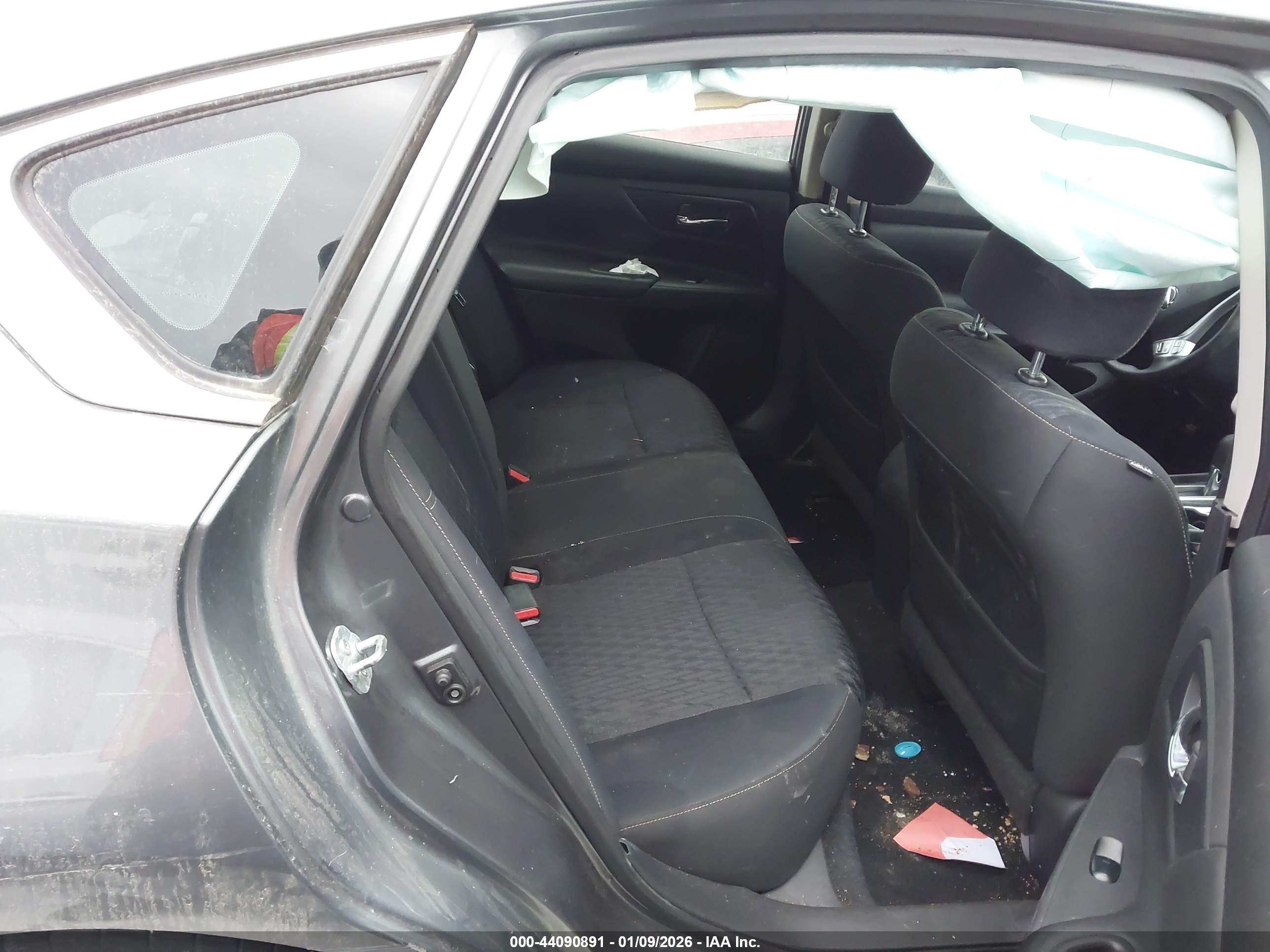 NISSAN ALTIMA image 8