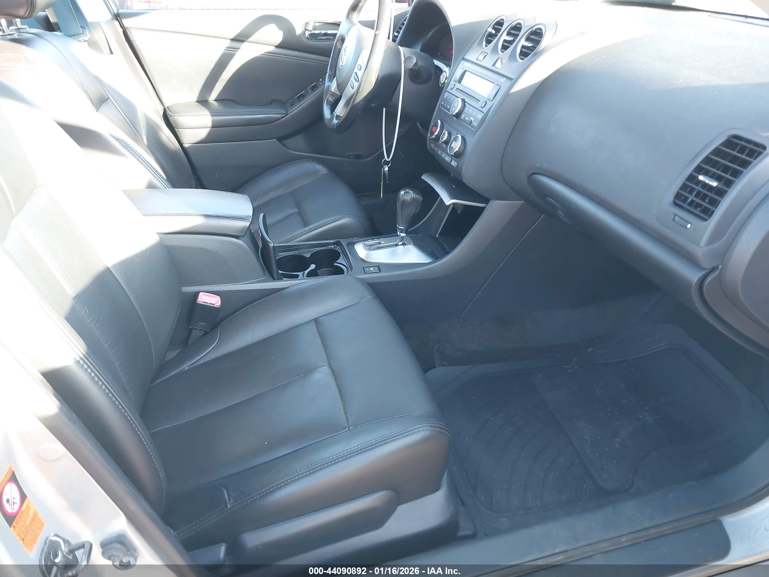 NISSAN ALTIMA image 5