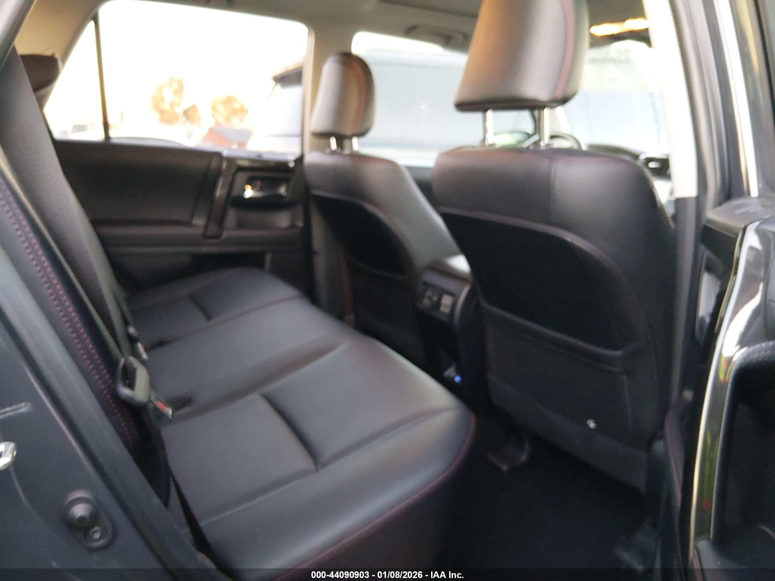 TOYOTA 4RUNNER image 8
