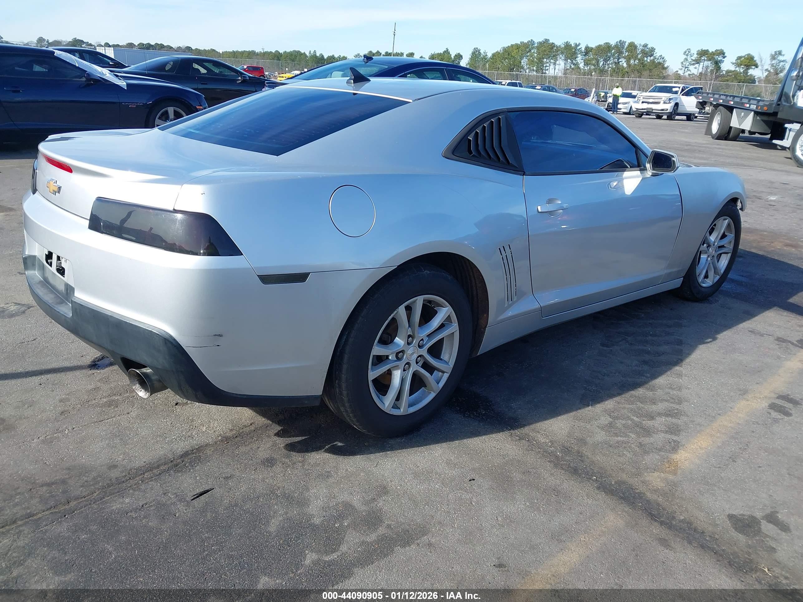 CHEVROLET CAMARO image 4