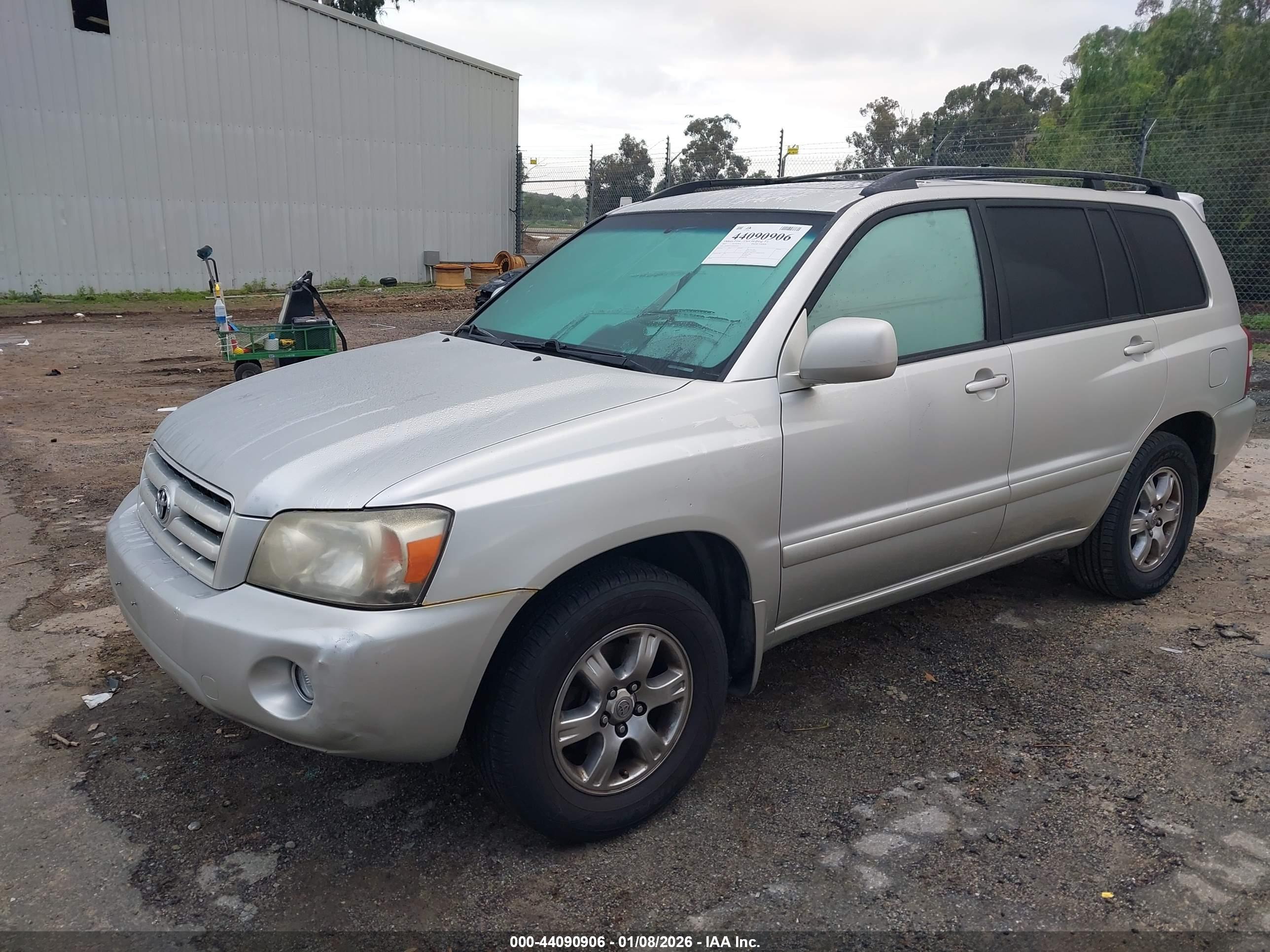 TOYOTA HIGHLANDER image 2