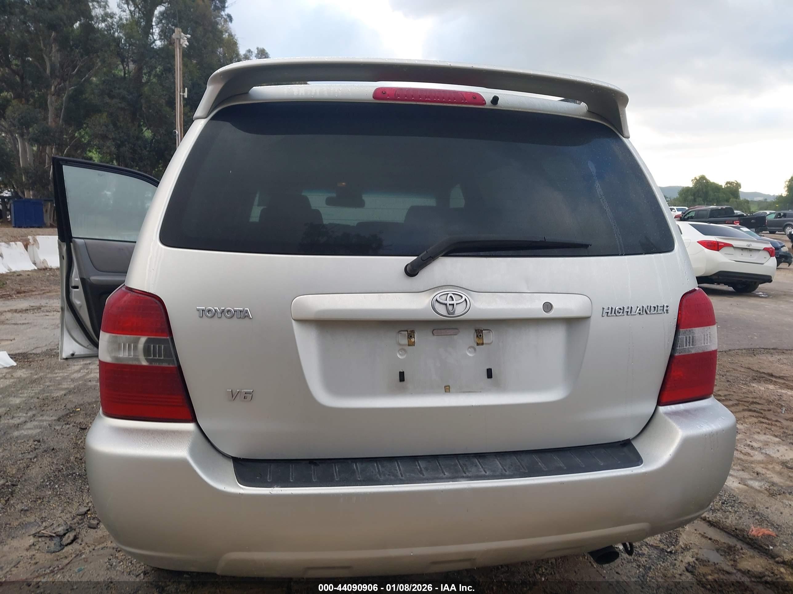 TOYOTA HIGHLANDER image 6