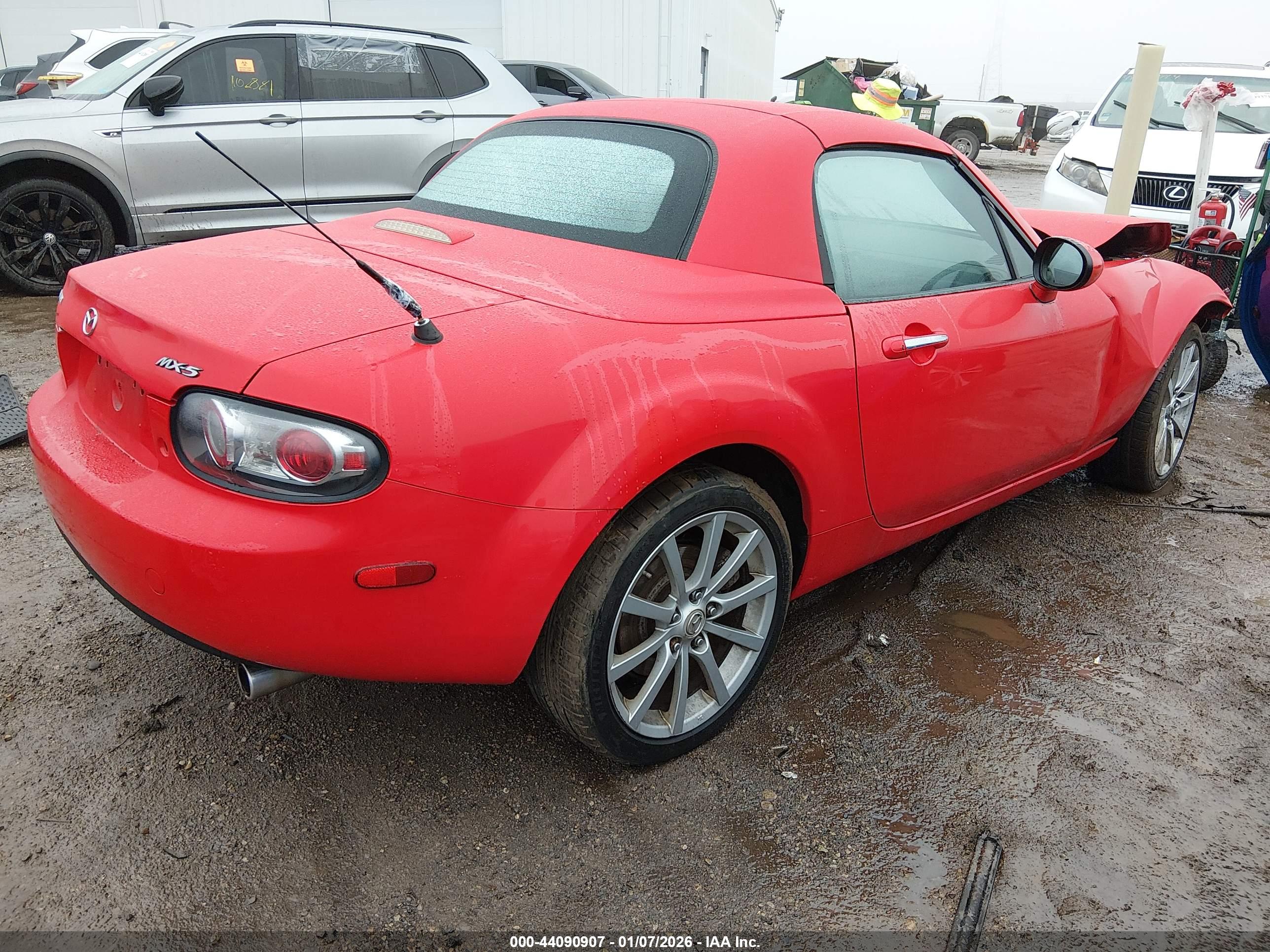 MAZDA MX-5 image 4