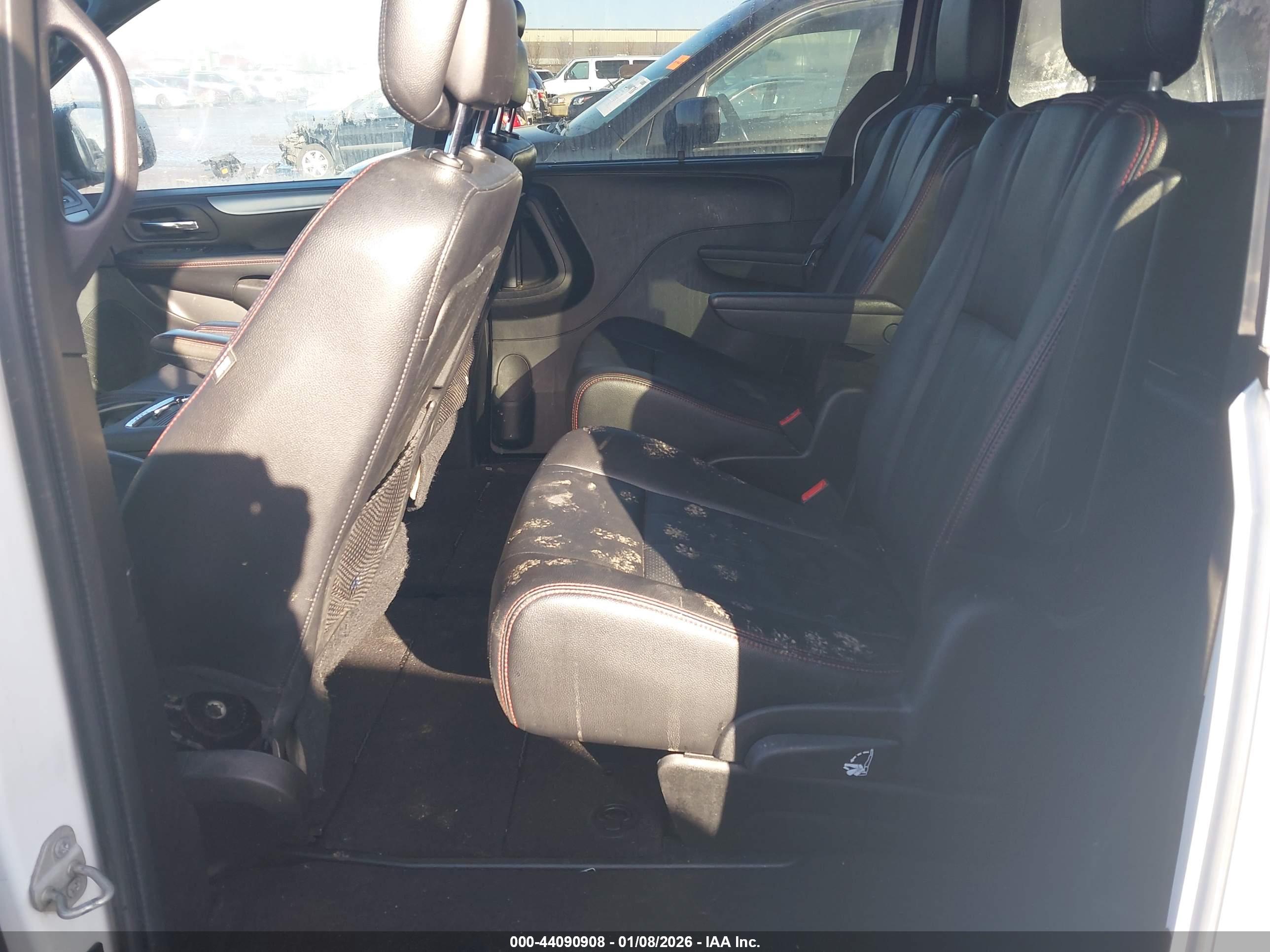 DODGE GRAND image 8