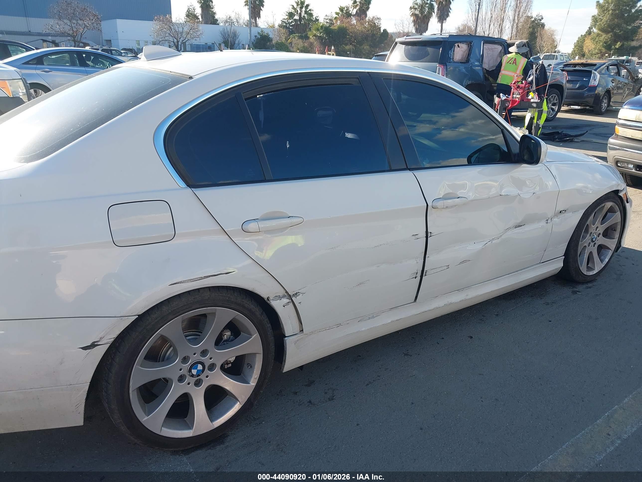 BMW 335D image 6