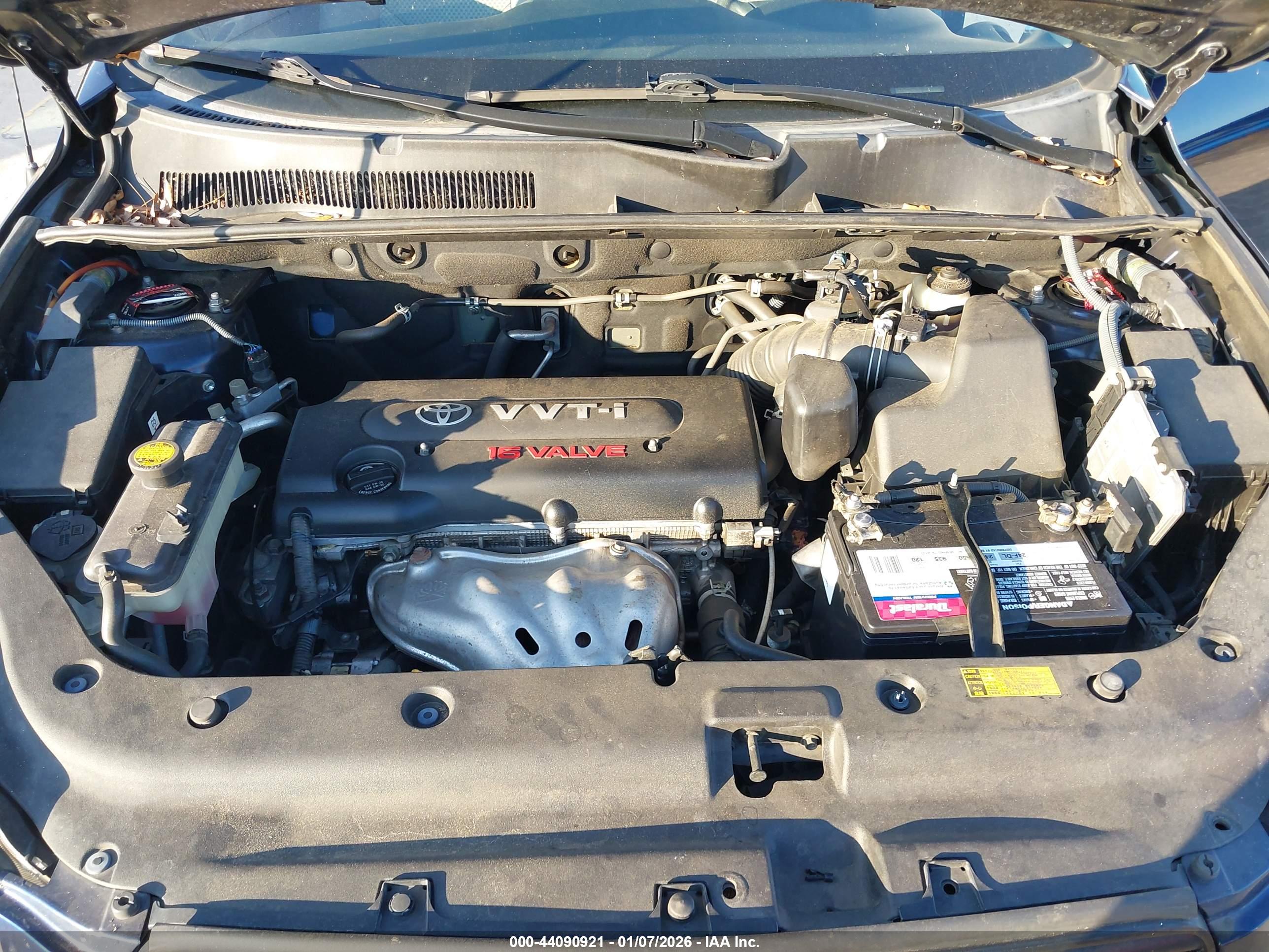 TOYOTA RAV4 image 10