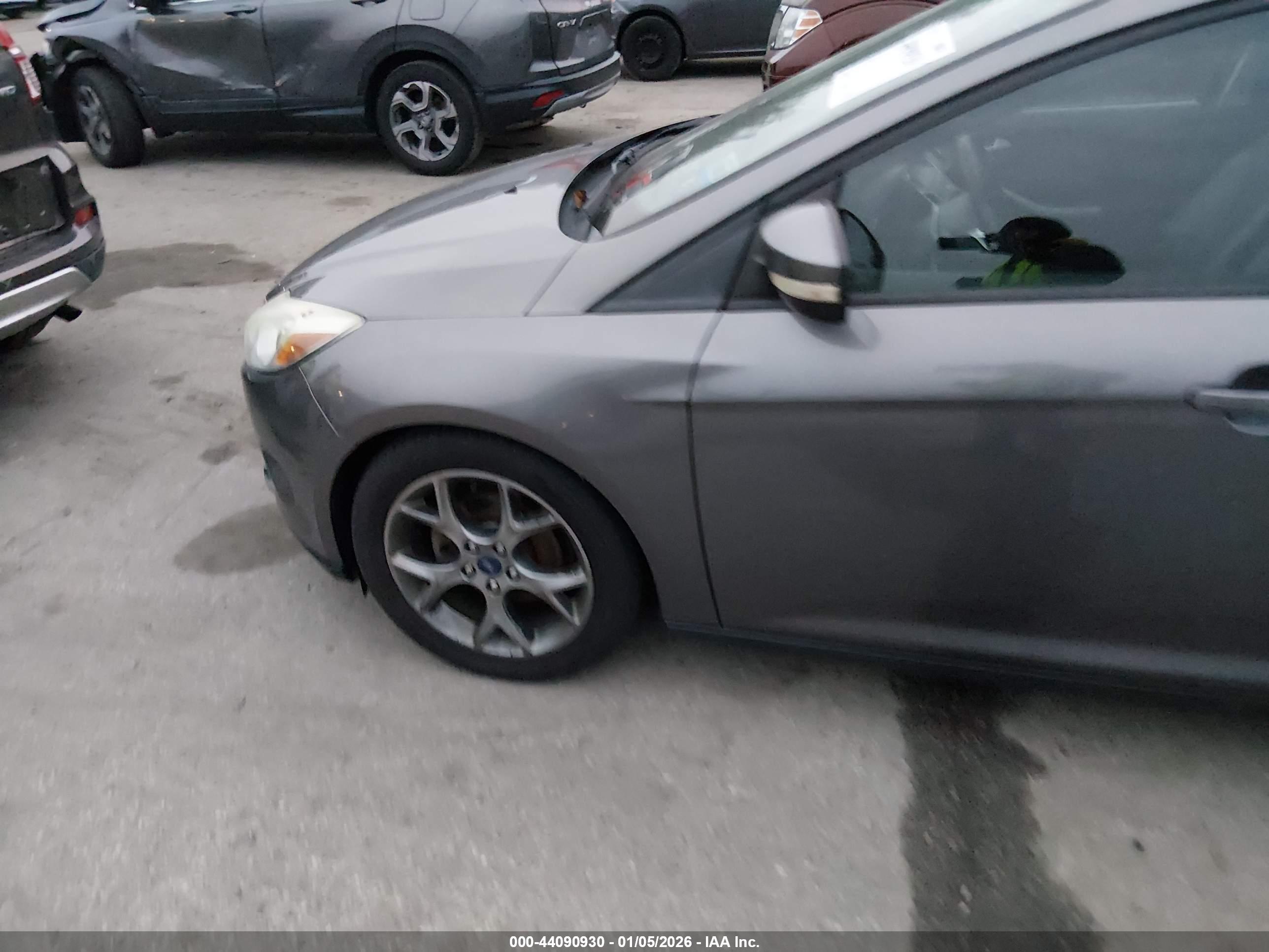 FORD FOCUS image 6
