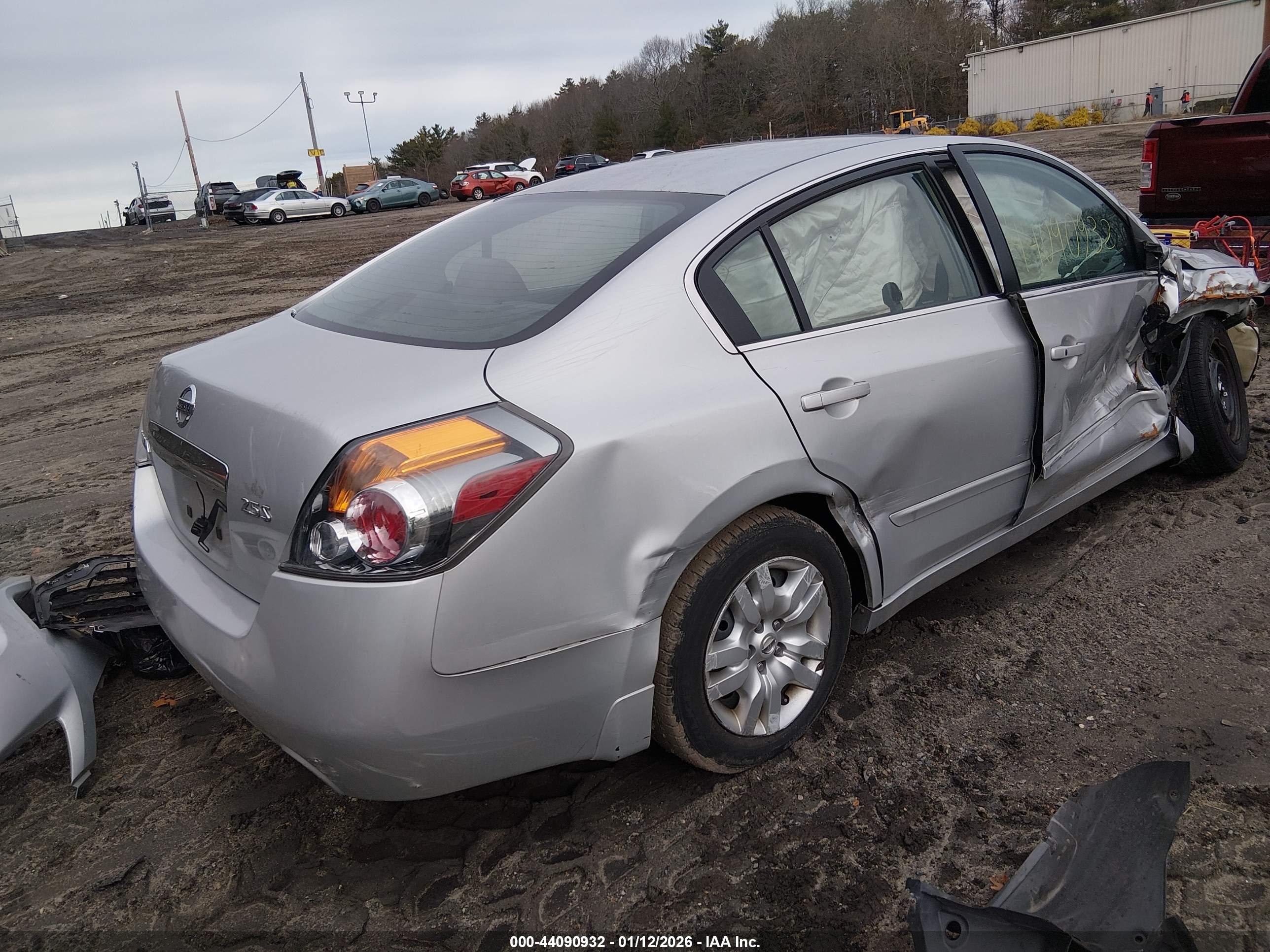 NISSAN ALTIMA image 4