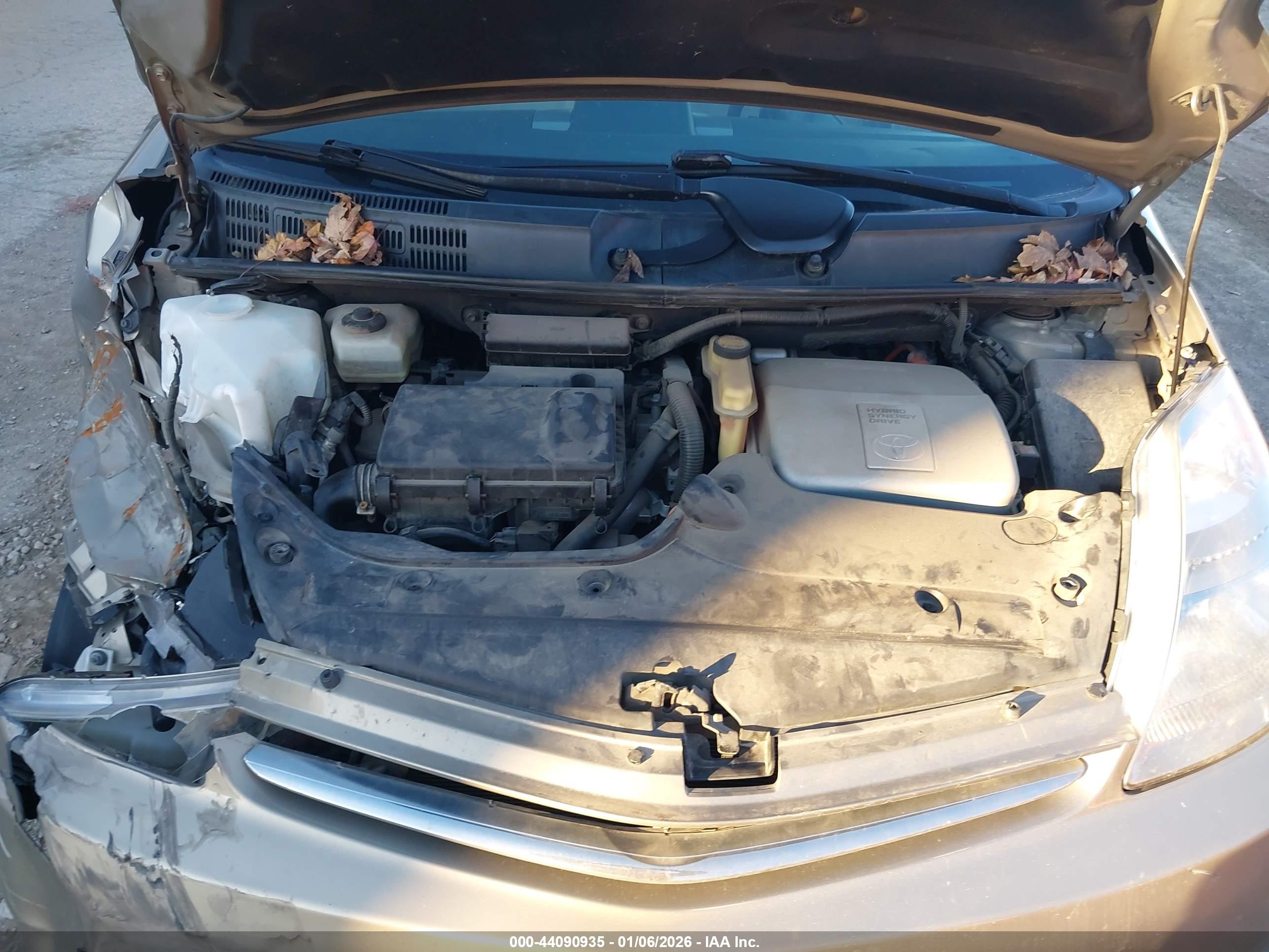 TOYOTA PRIUS image 10