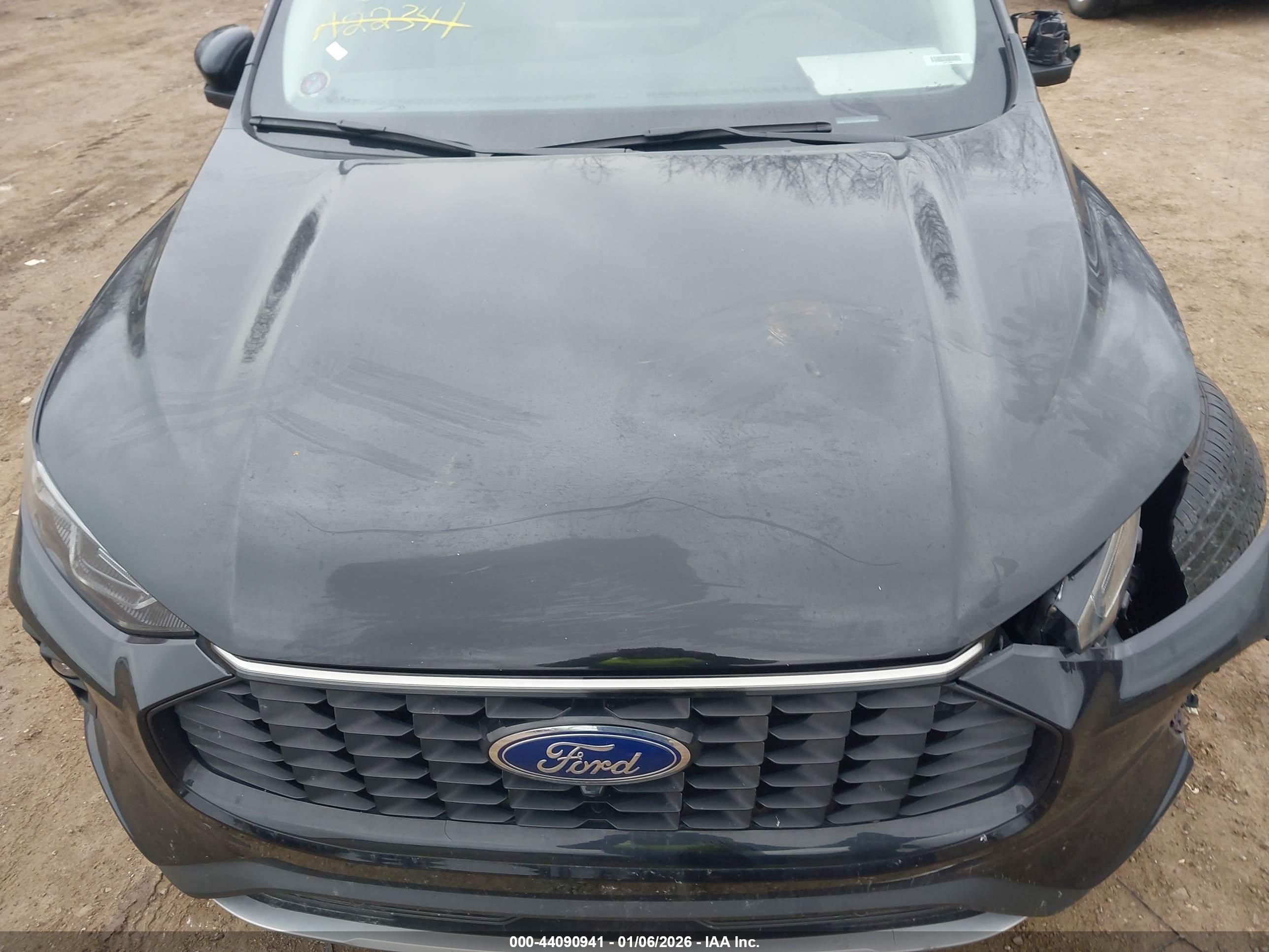 FORD ESCAPE image 10