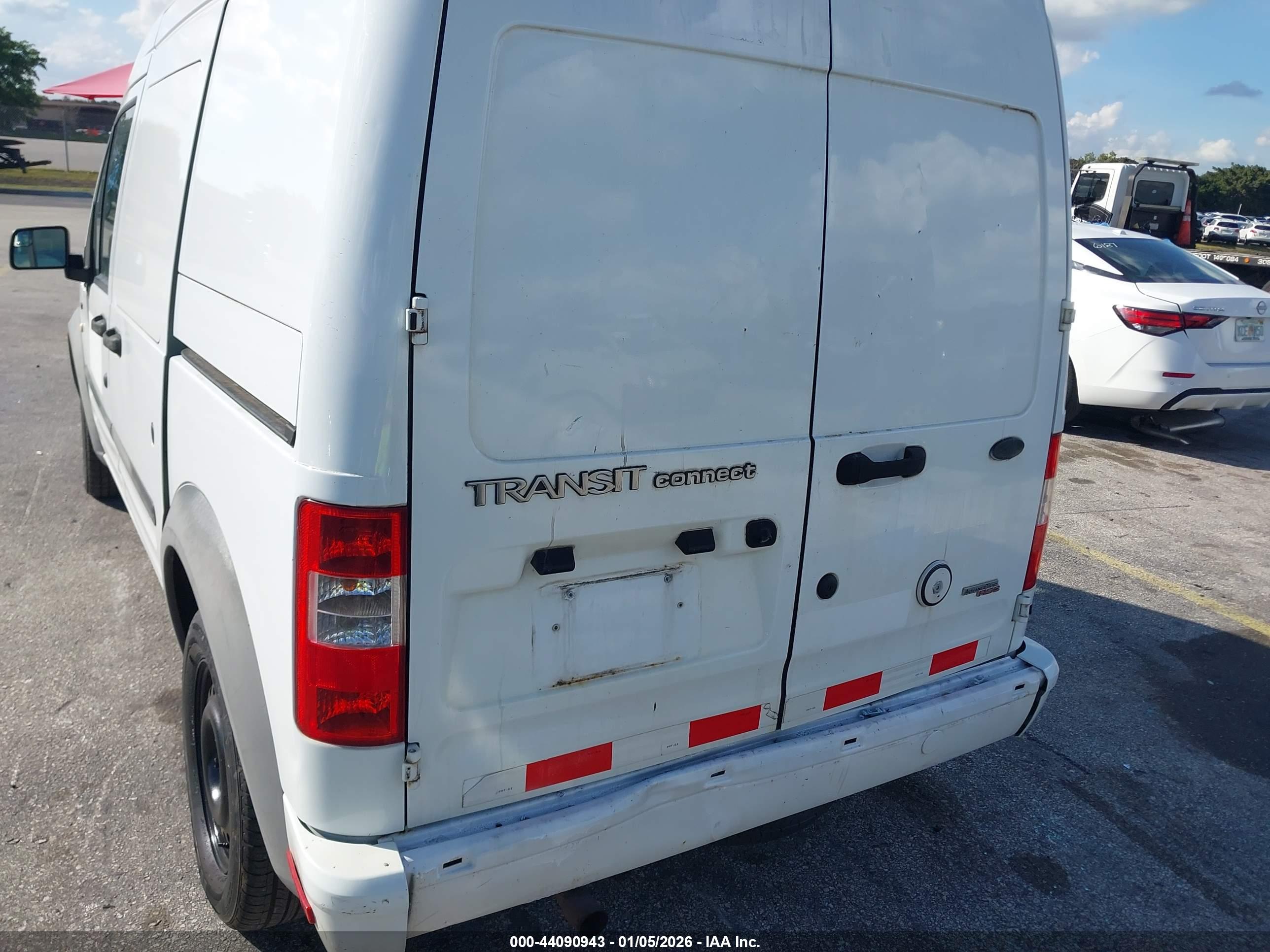 FORD TRANSIT image 6