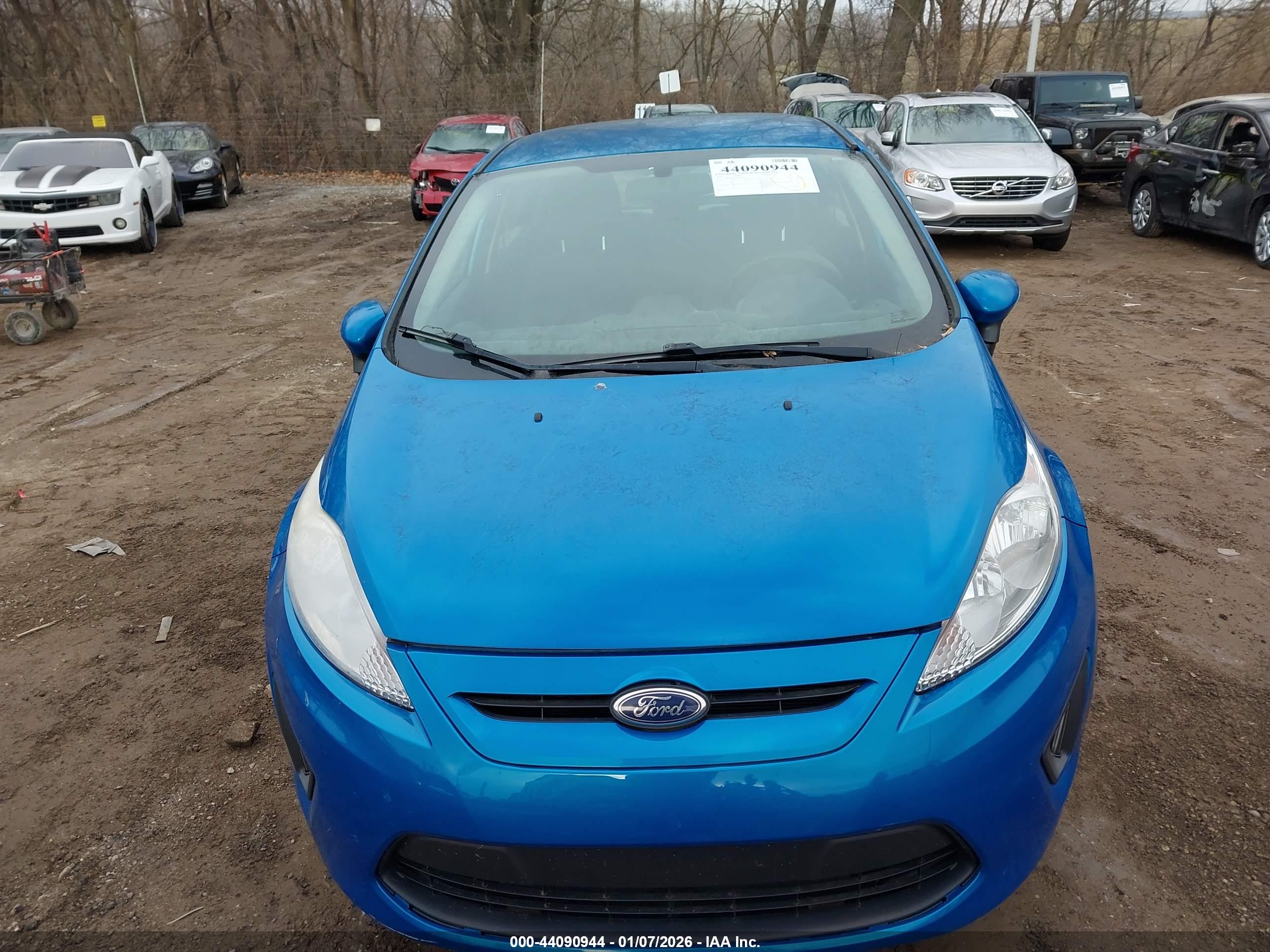 FORD FIESTA image 6