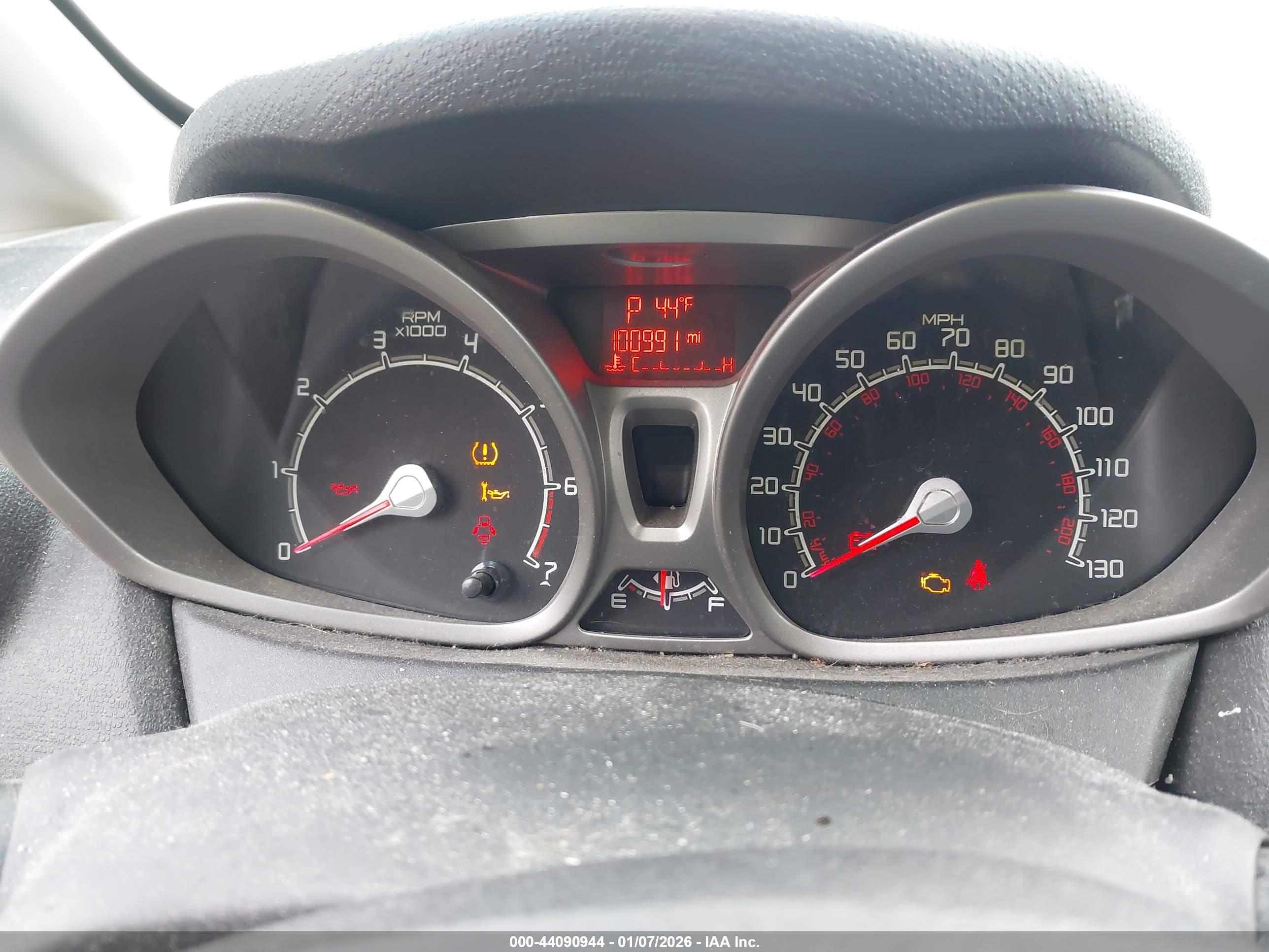 FORD FIESTA image 7