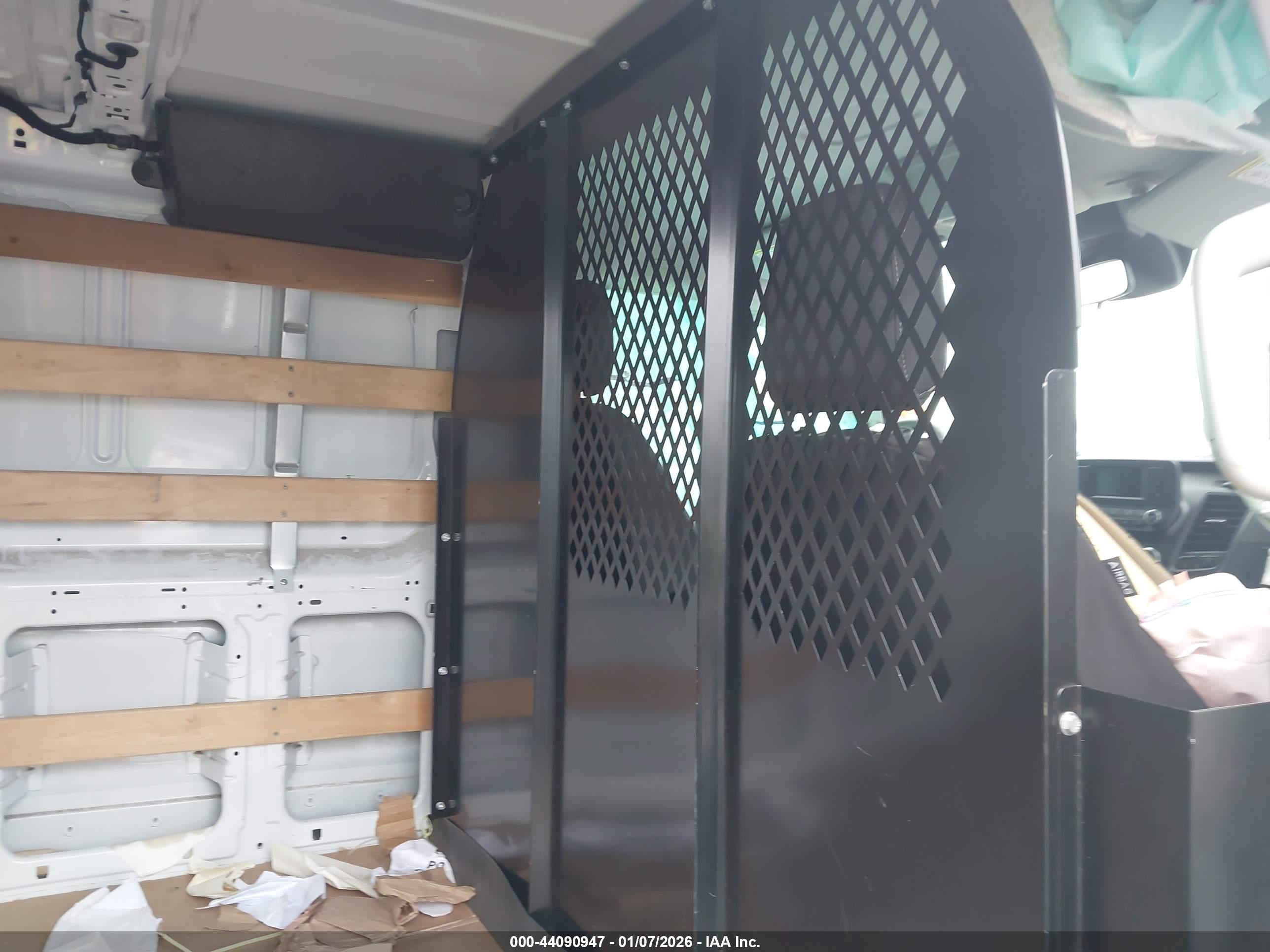 FORD TRANSIT-250 image 8