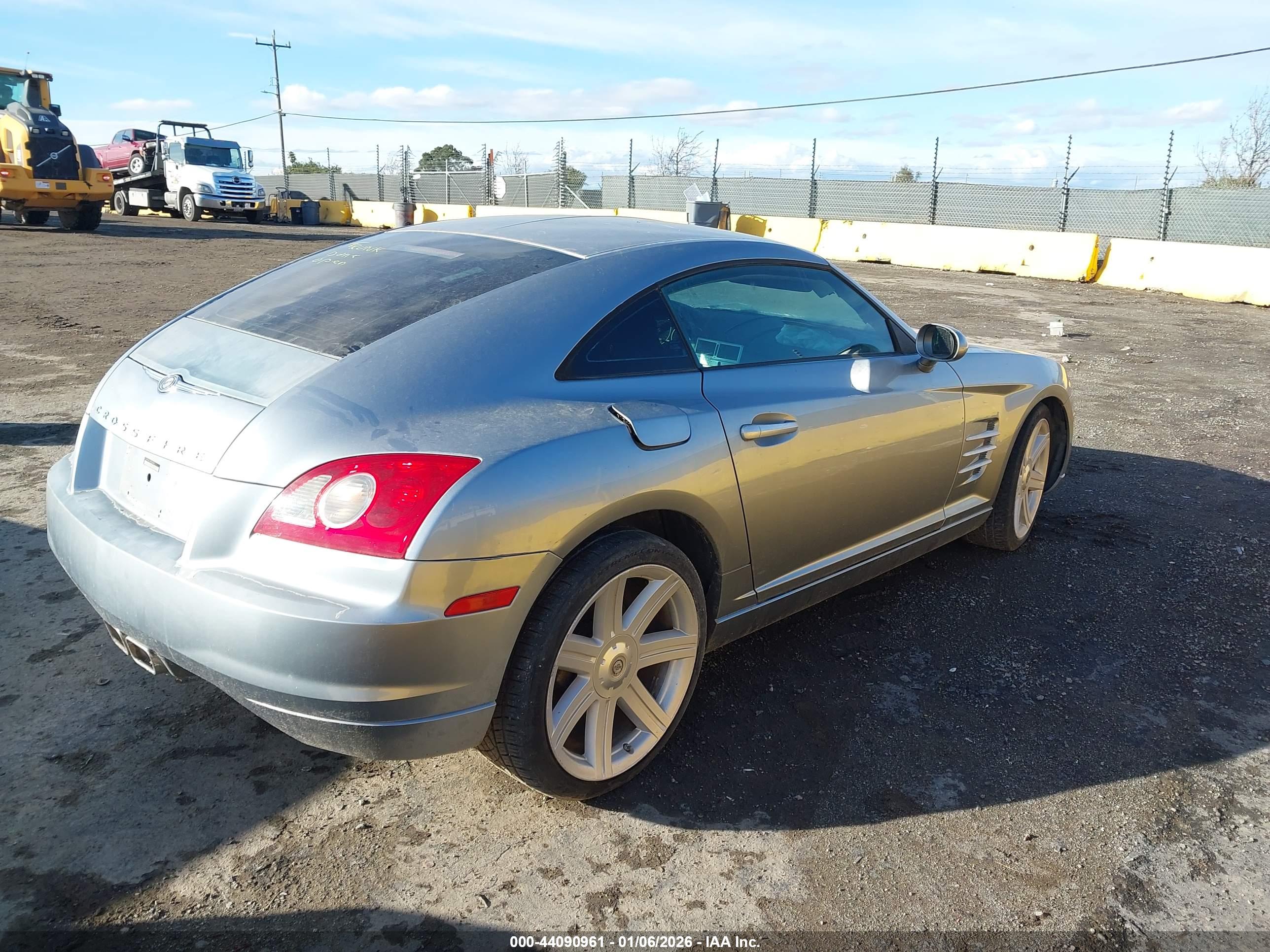 CHRYSLER CROSSFIRE image 4