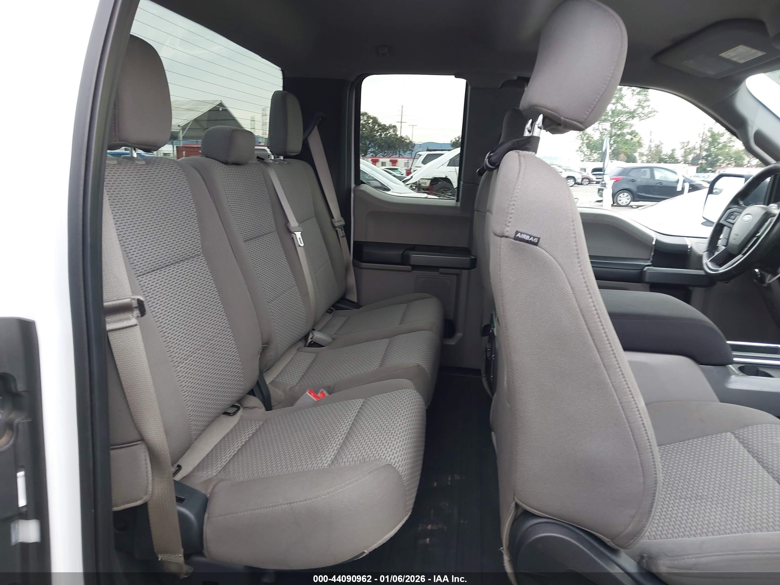 FORD F-150 image 8