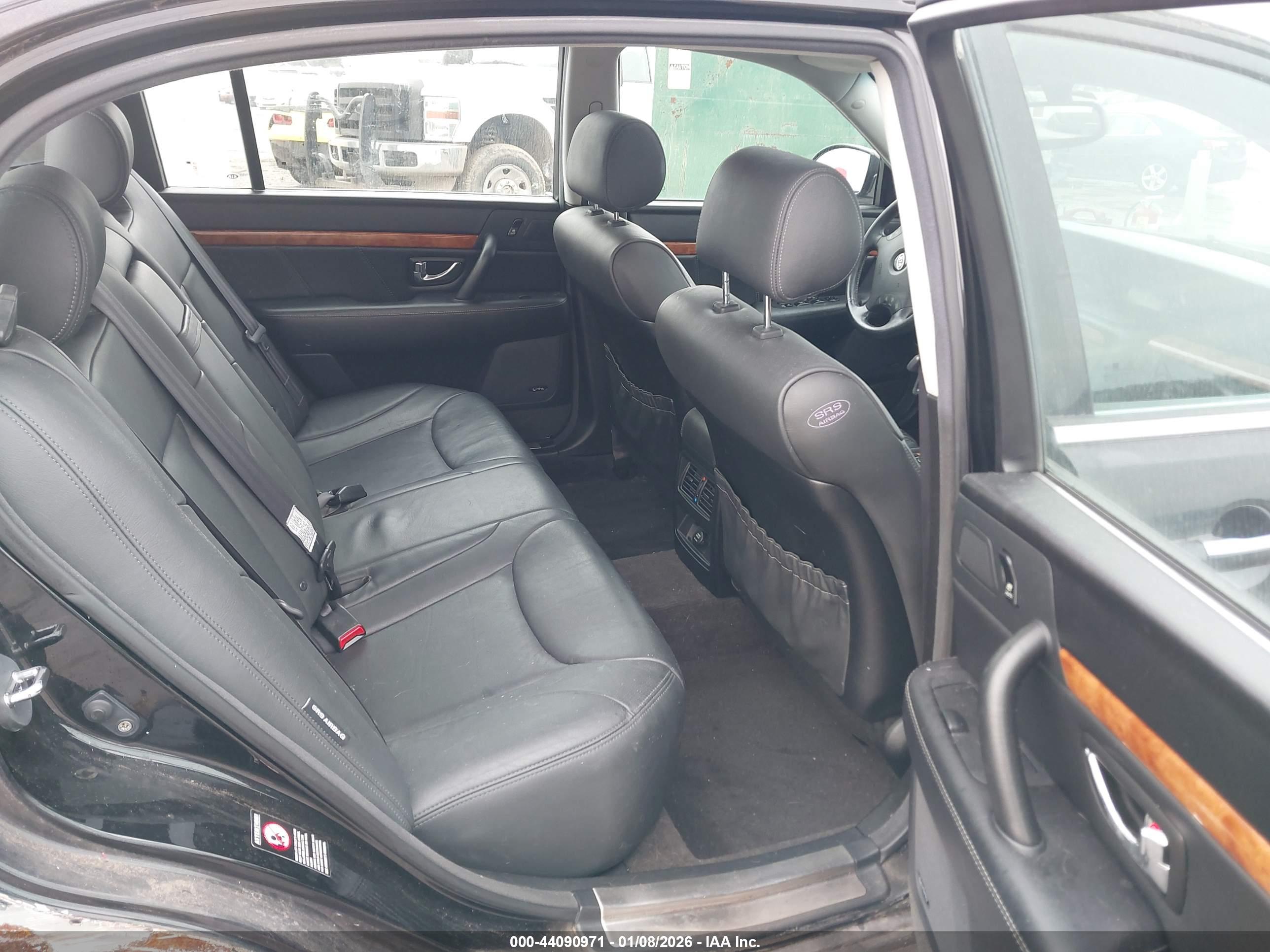 KIA AMANTI image 8