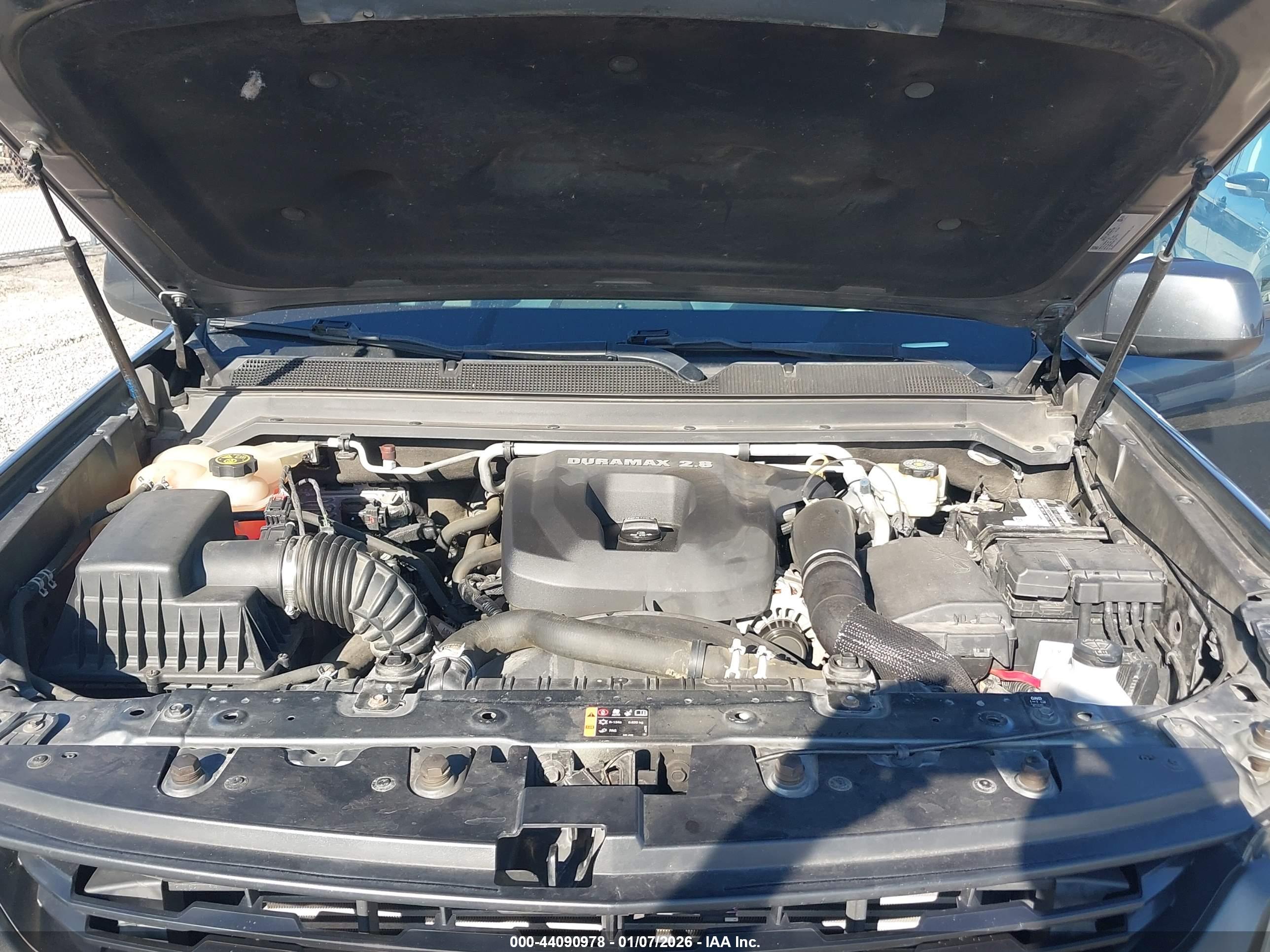 CHEVROLET COLORADO image 10