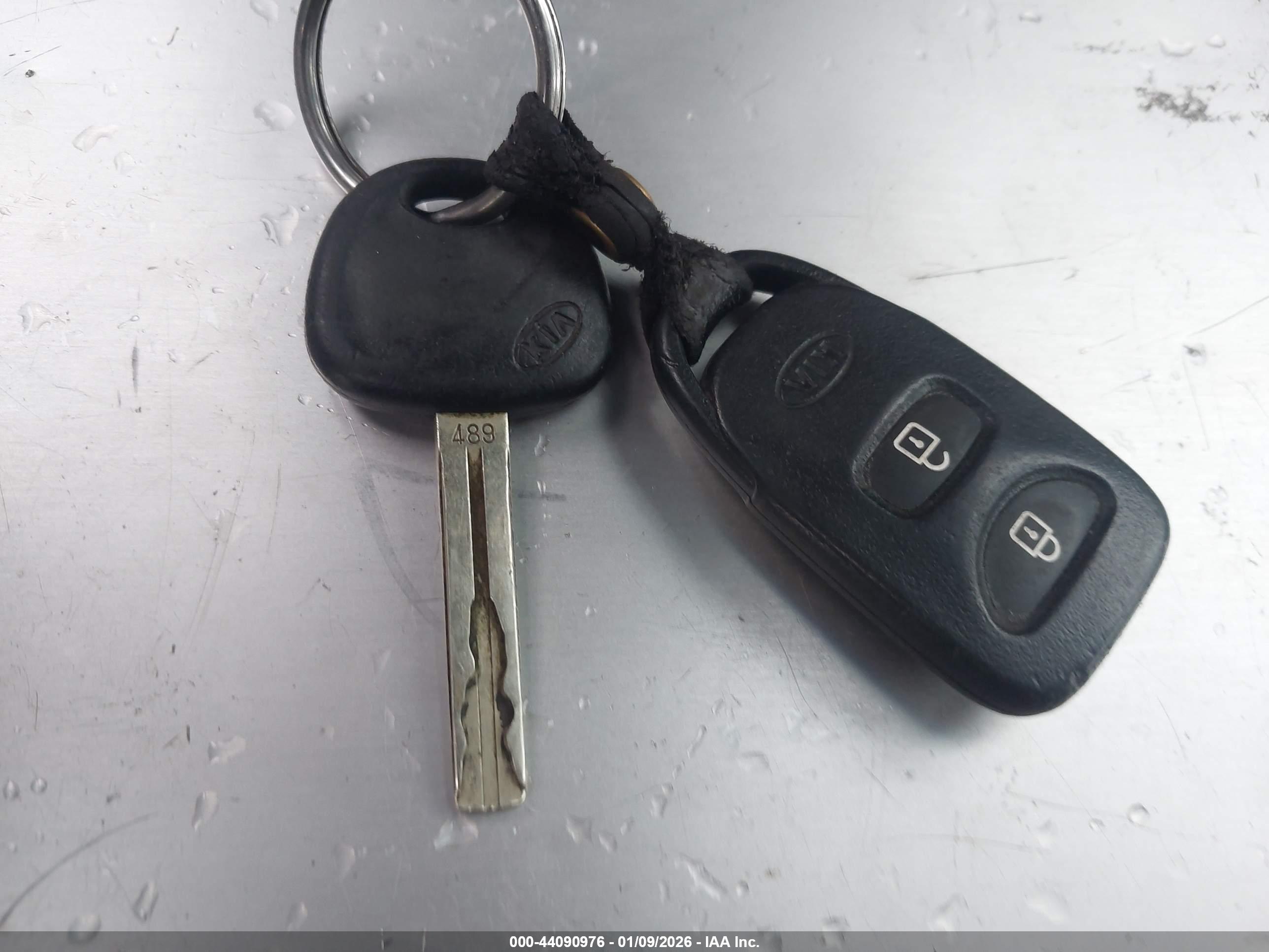 KIA SORENTO image 11