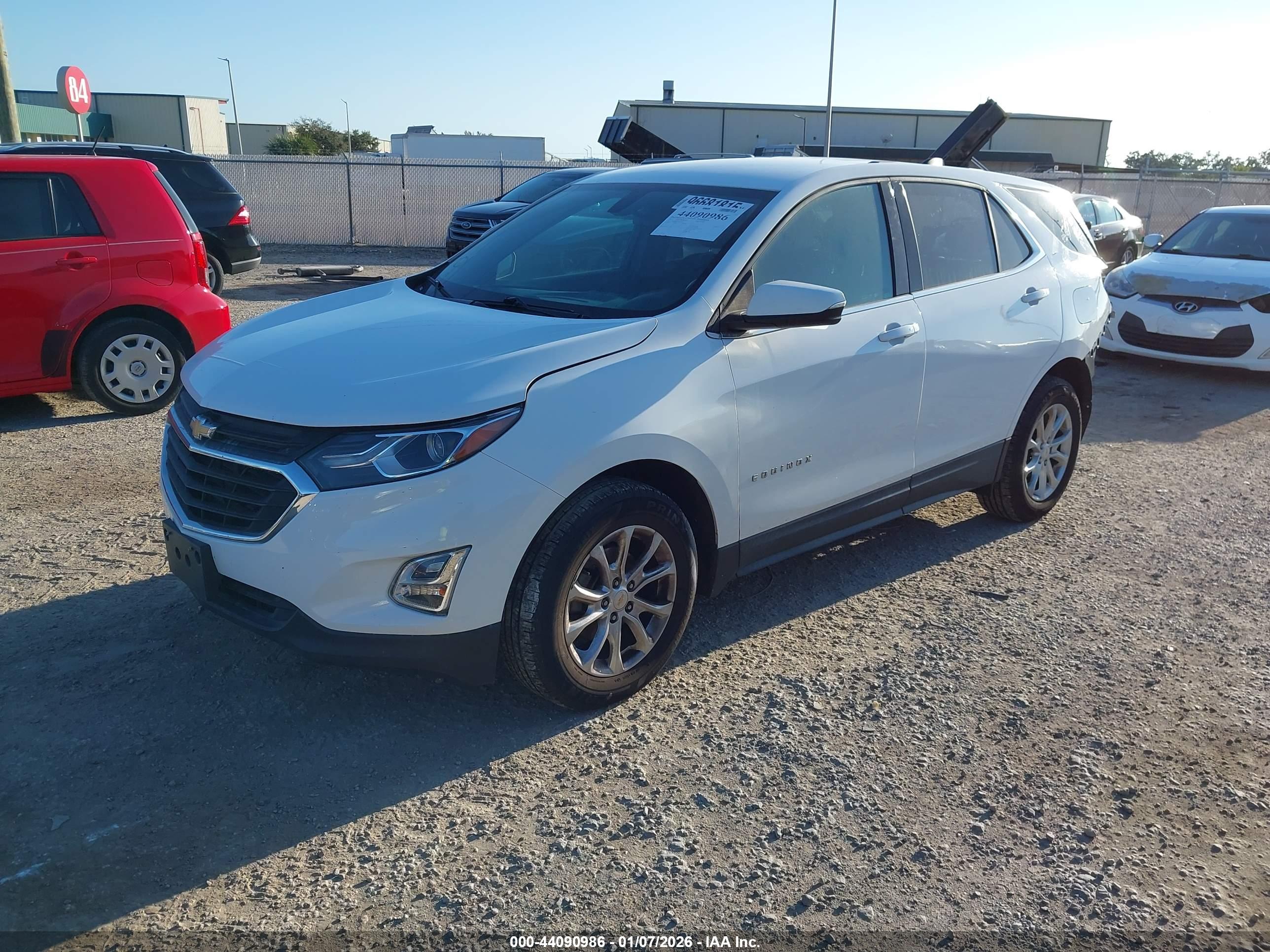 CHEVROLET EQUINOX image 2