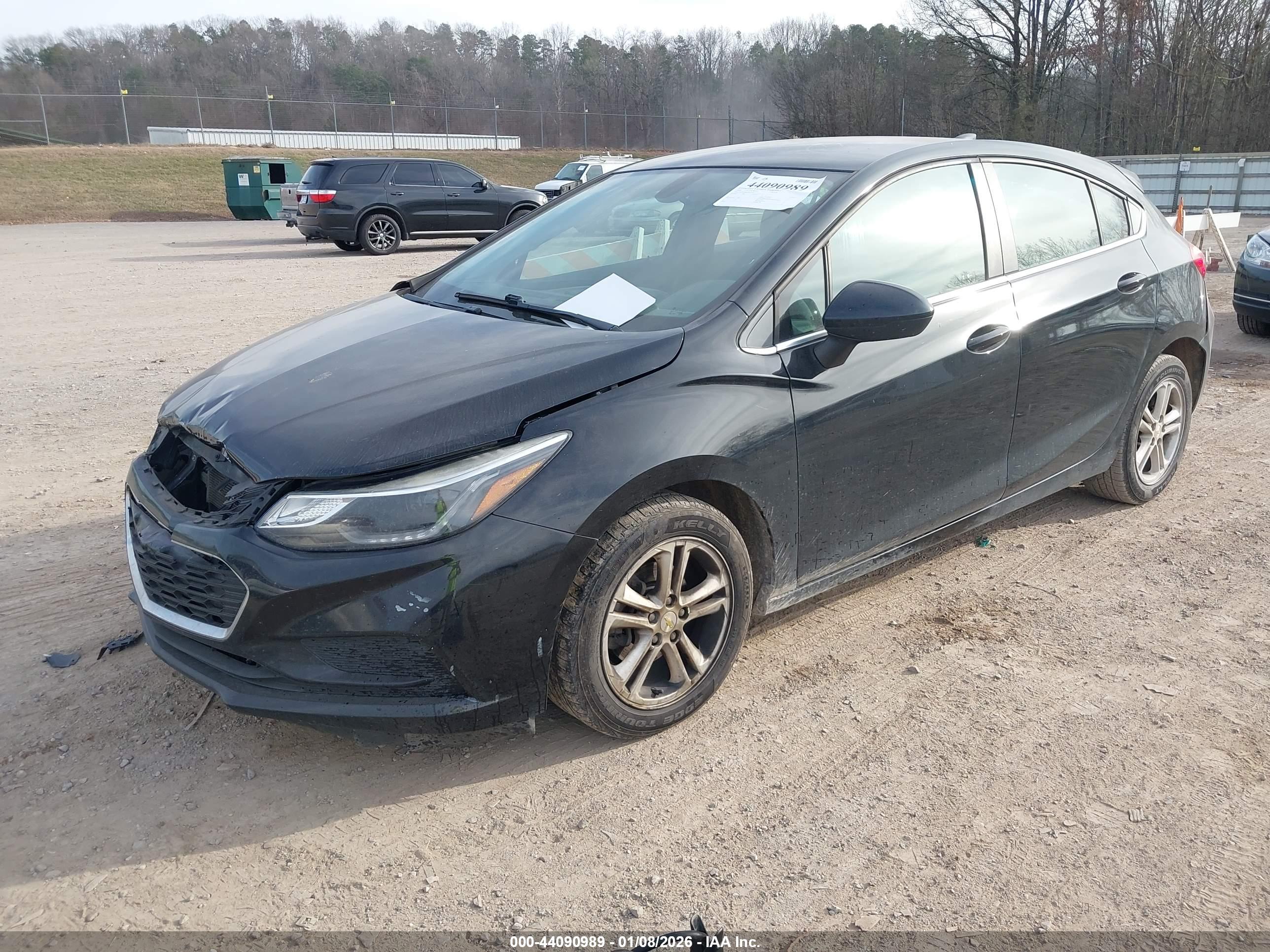 CHEVROLET CRUZE image 2