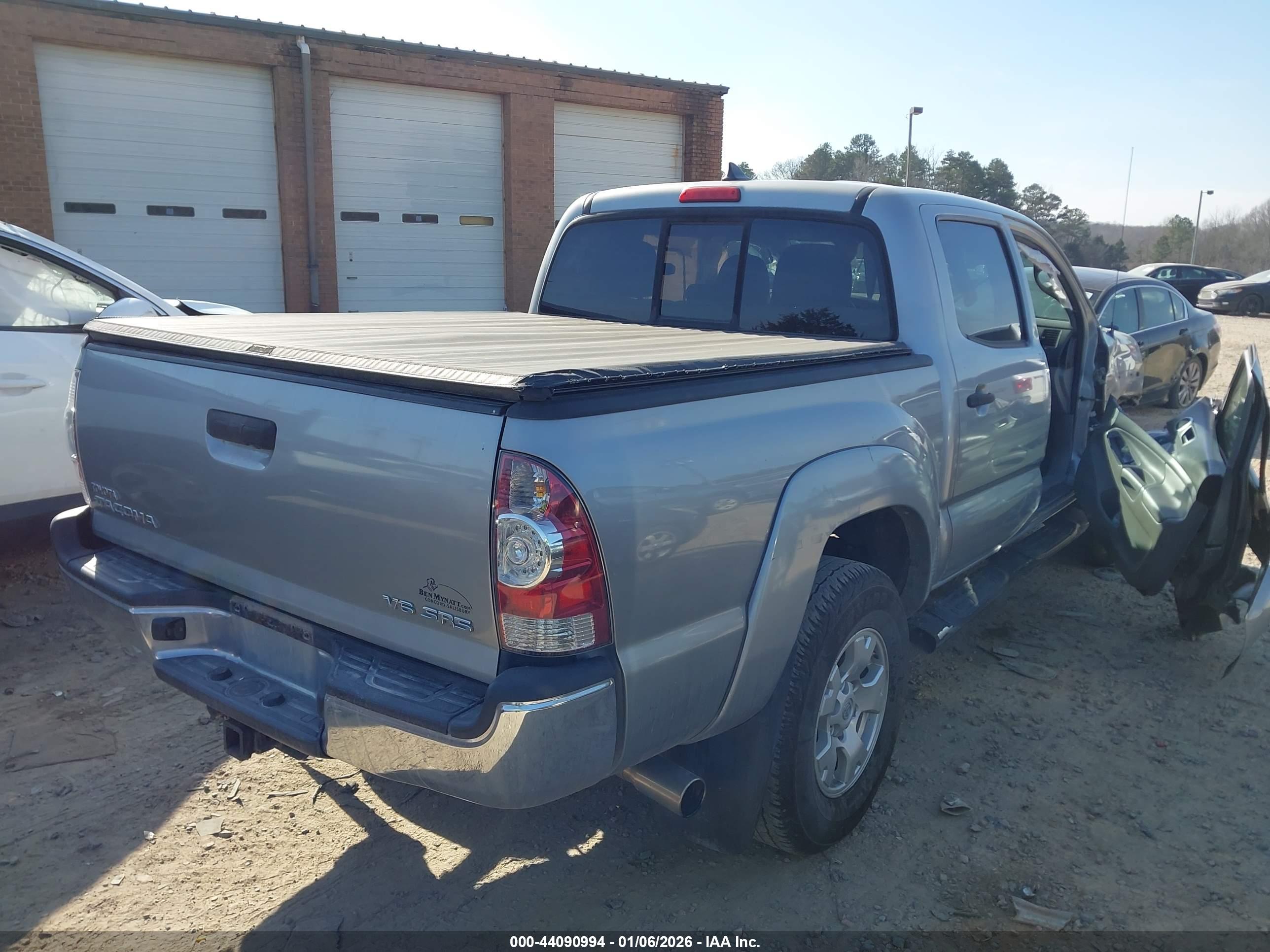 TOYOTA TACOMA image 4