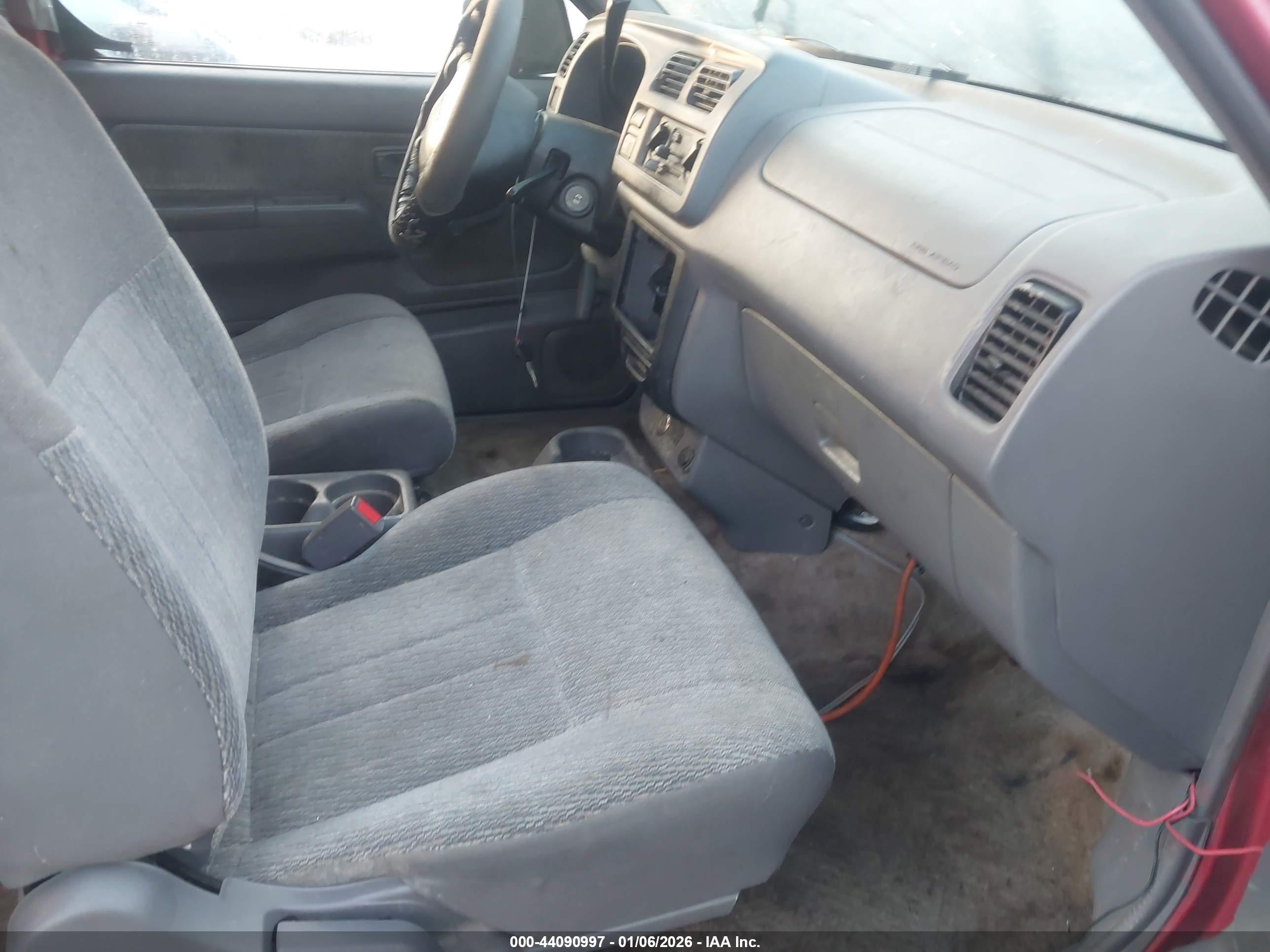 NISSAN FRONTIER image 5
