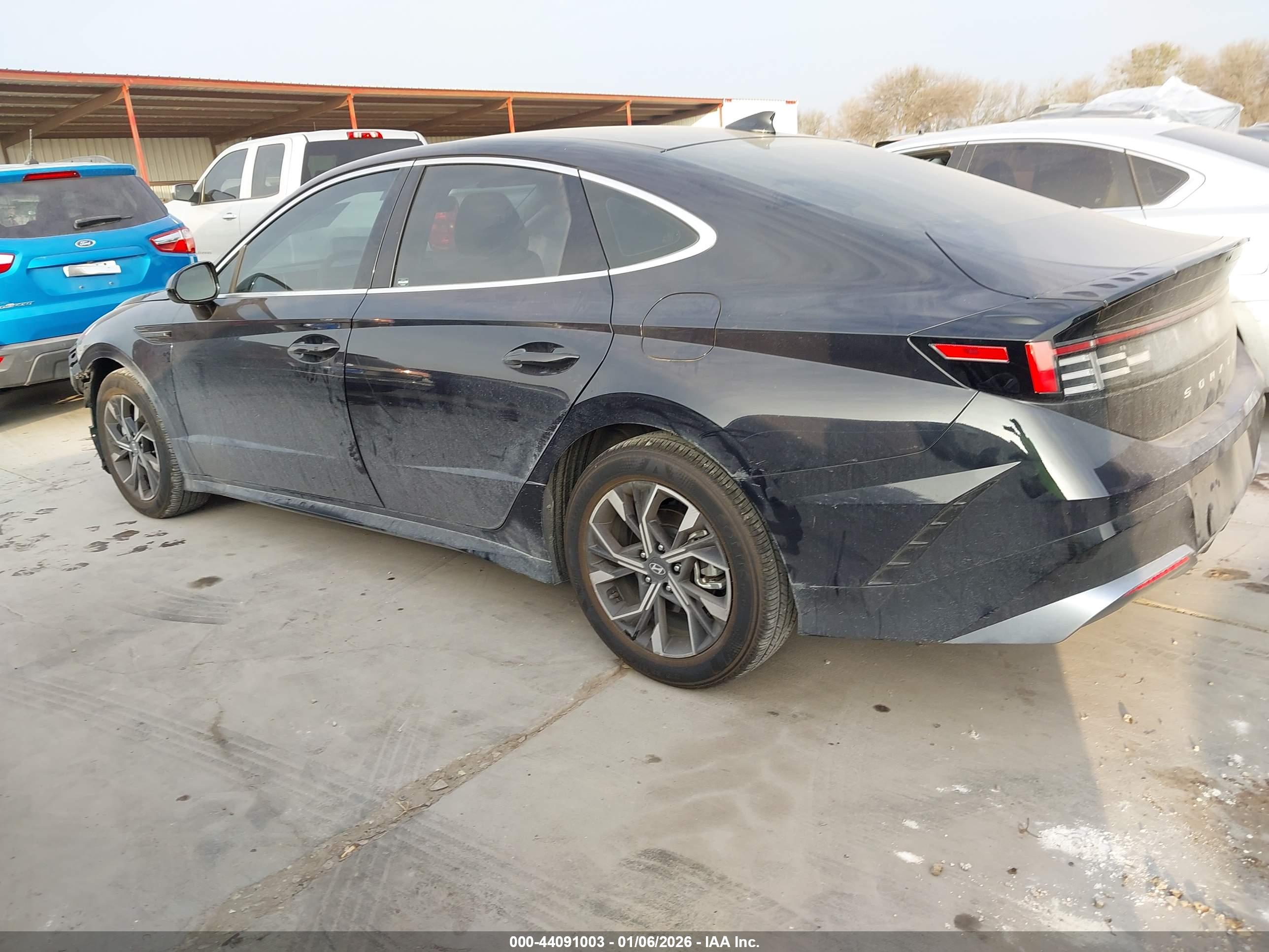 HYUNDAI SONATA image 3
