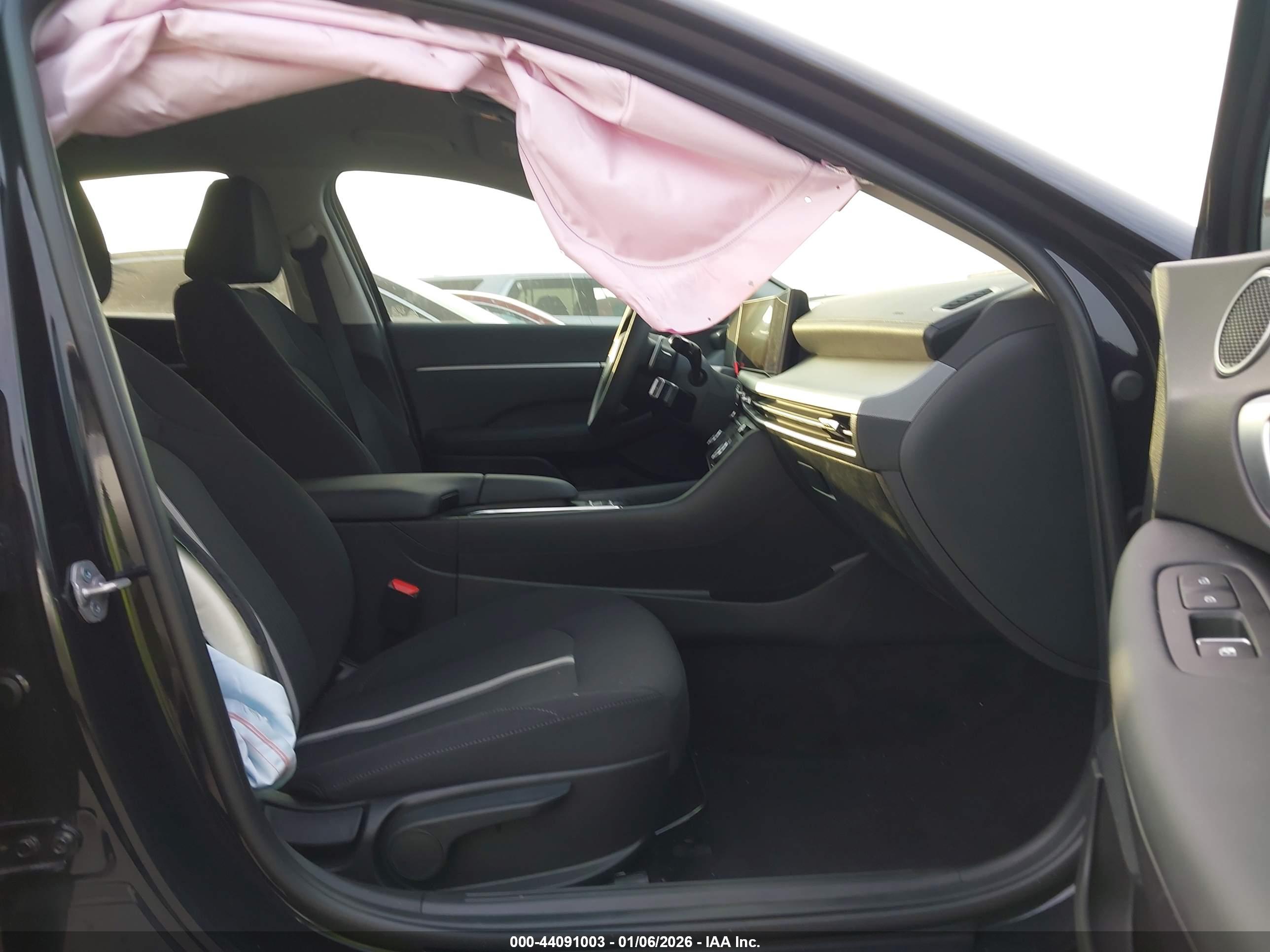 HYUNDAI SONATA image 5