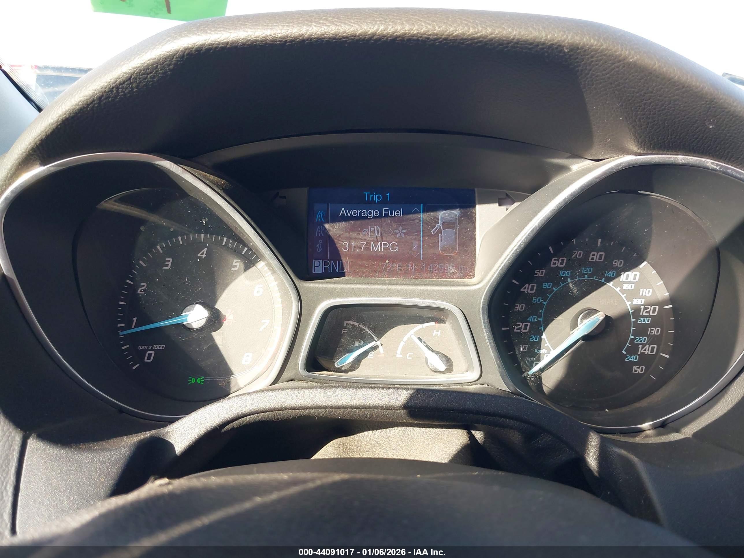 FORD FOCUS image 7