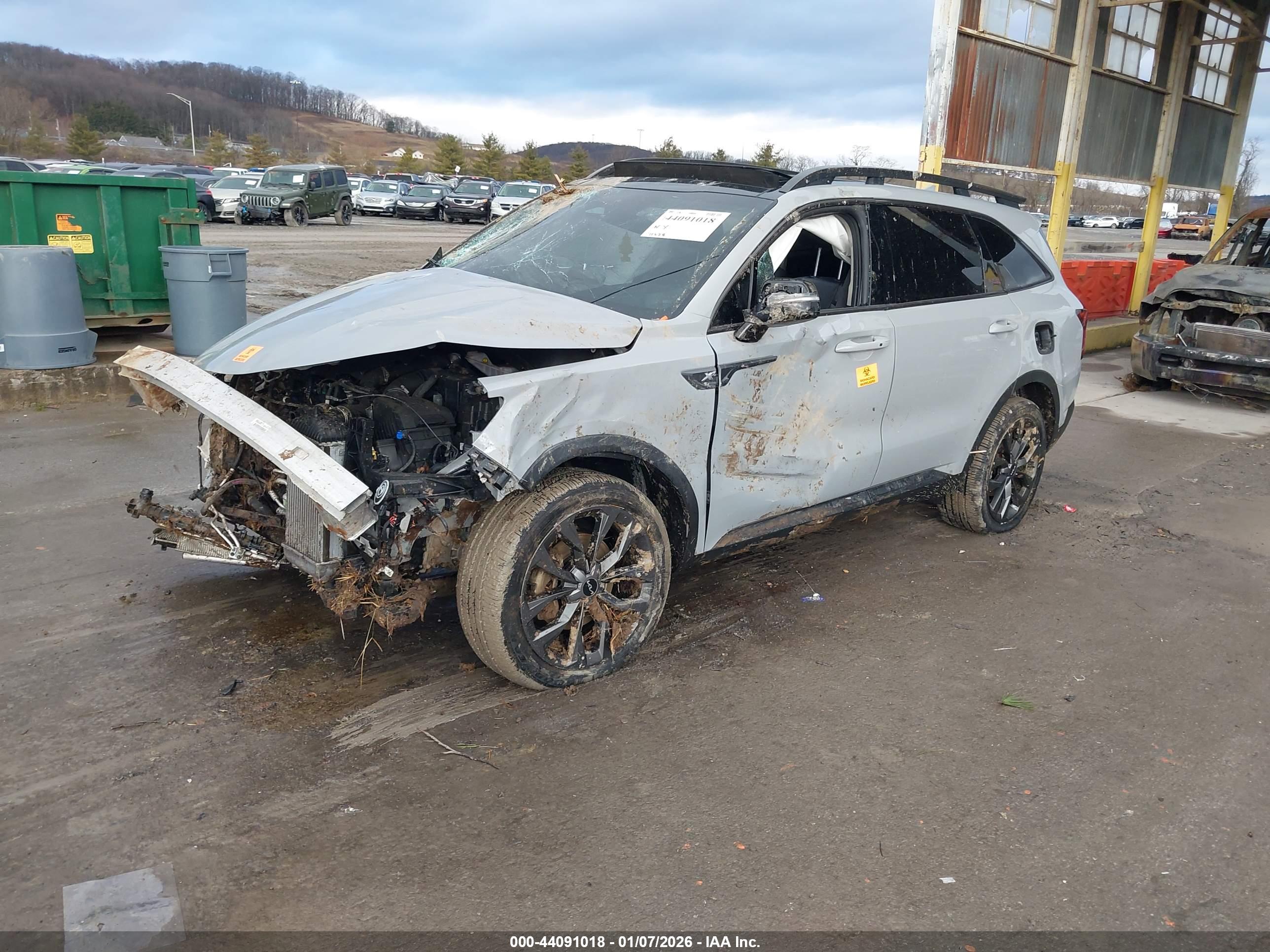 KIA SORENTO image 2