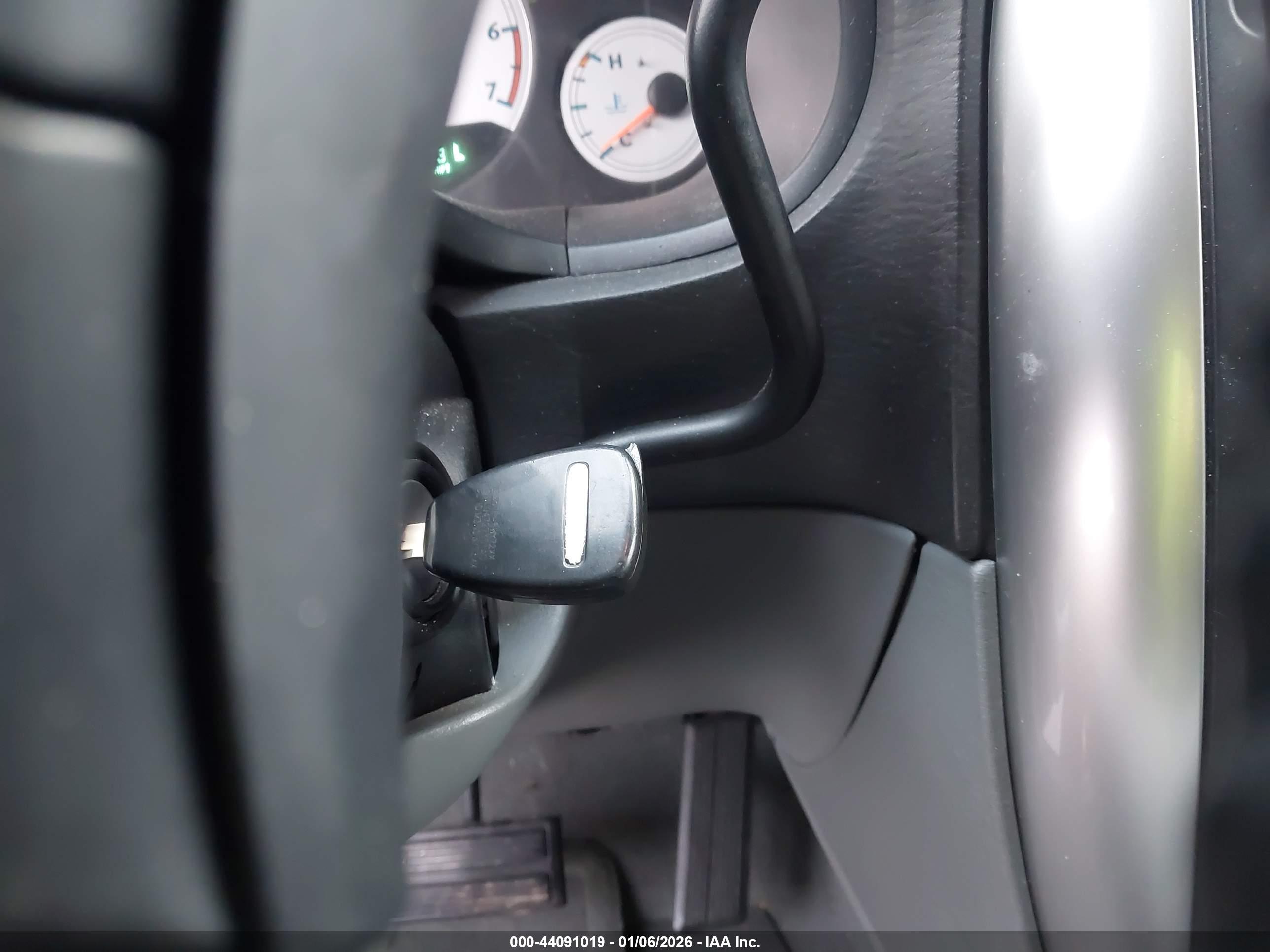 CHRYSLER TOWN image 11