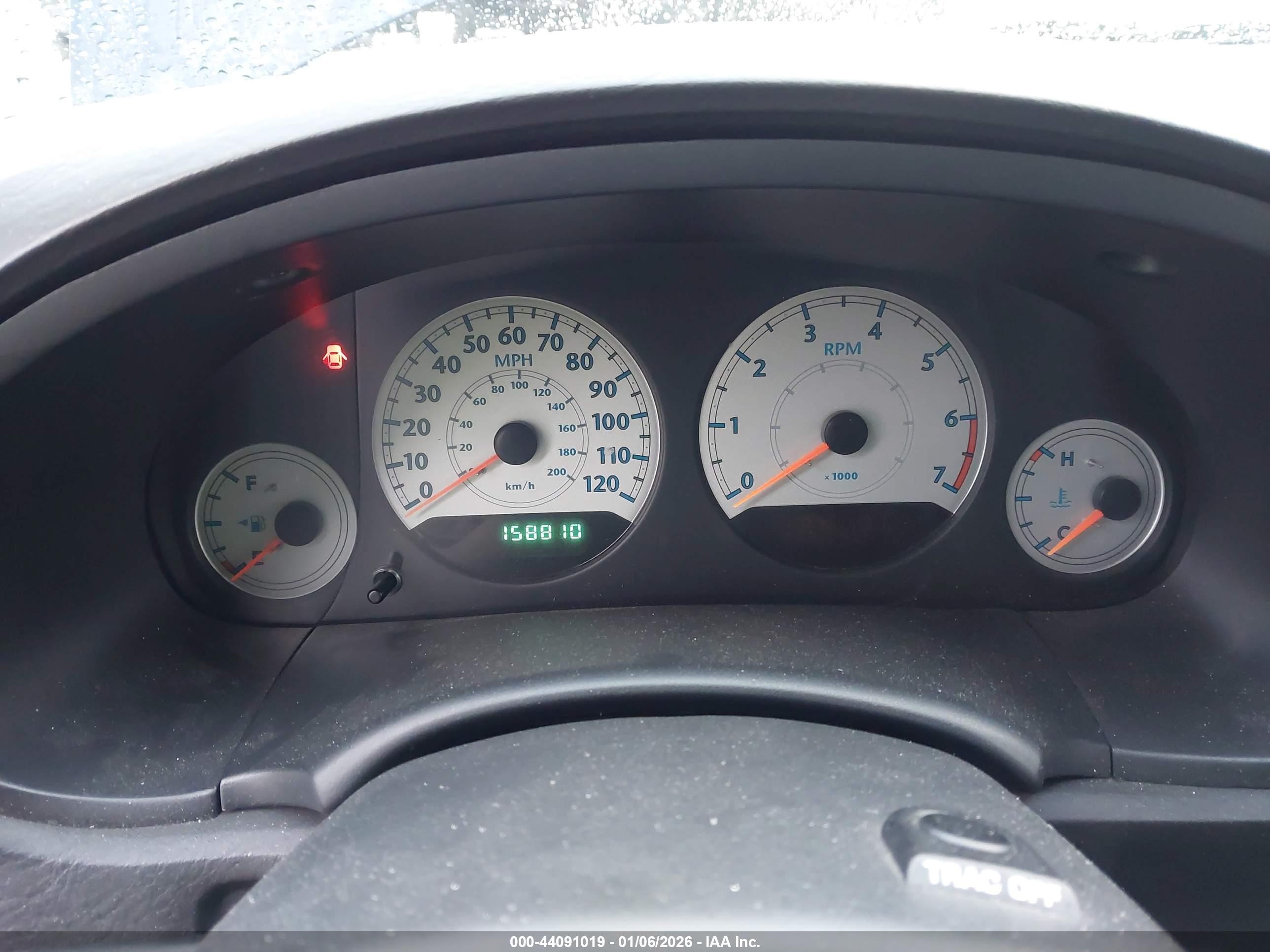CHRYSLER TOWN image 7