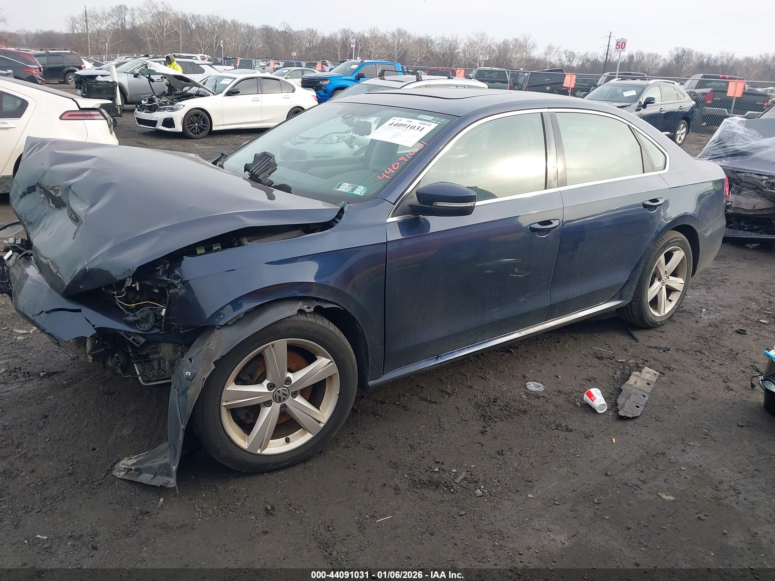 VOLKSWAGEN PASSAT image 2