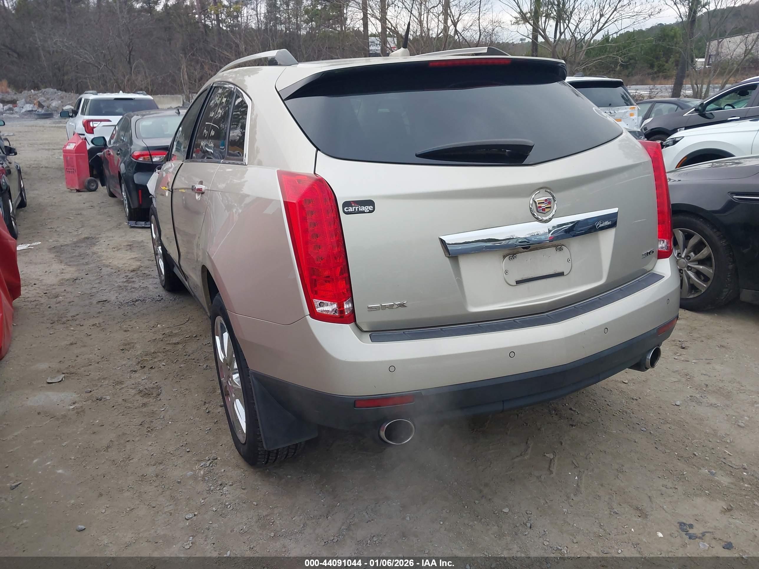 CADILLAC SRX image 3