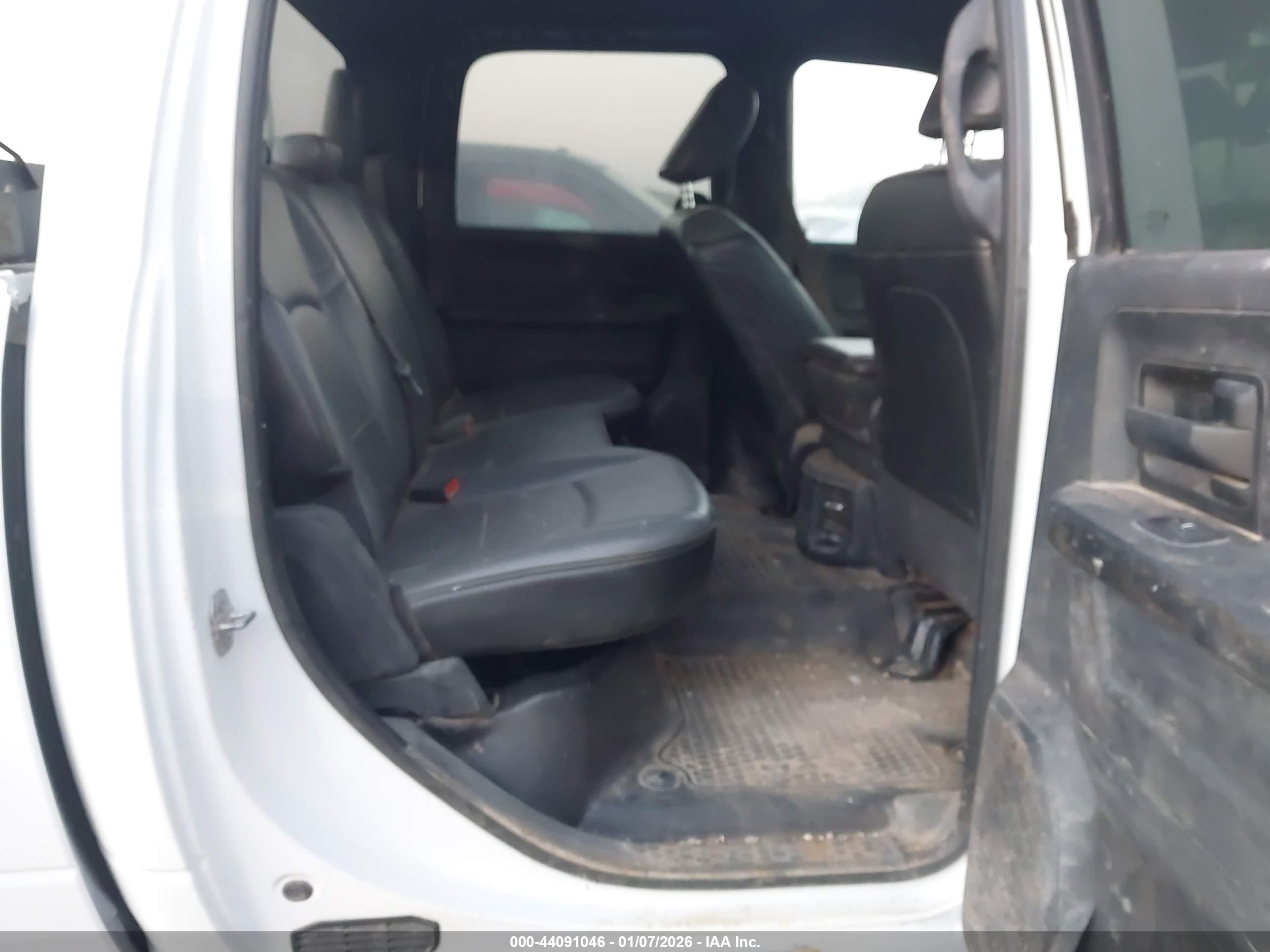RAM 2500 image 8
