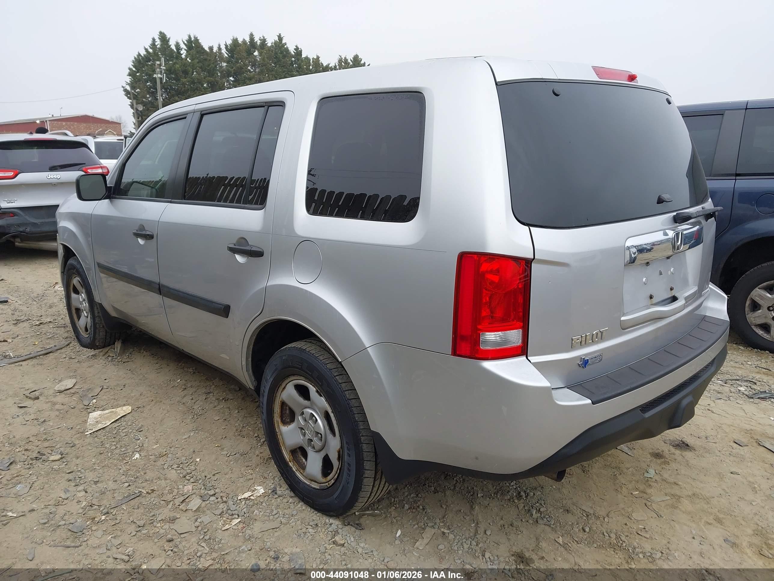HONDA PILOT image 3