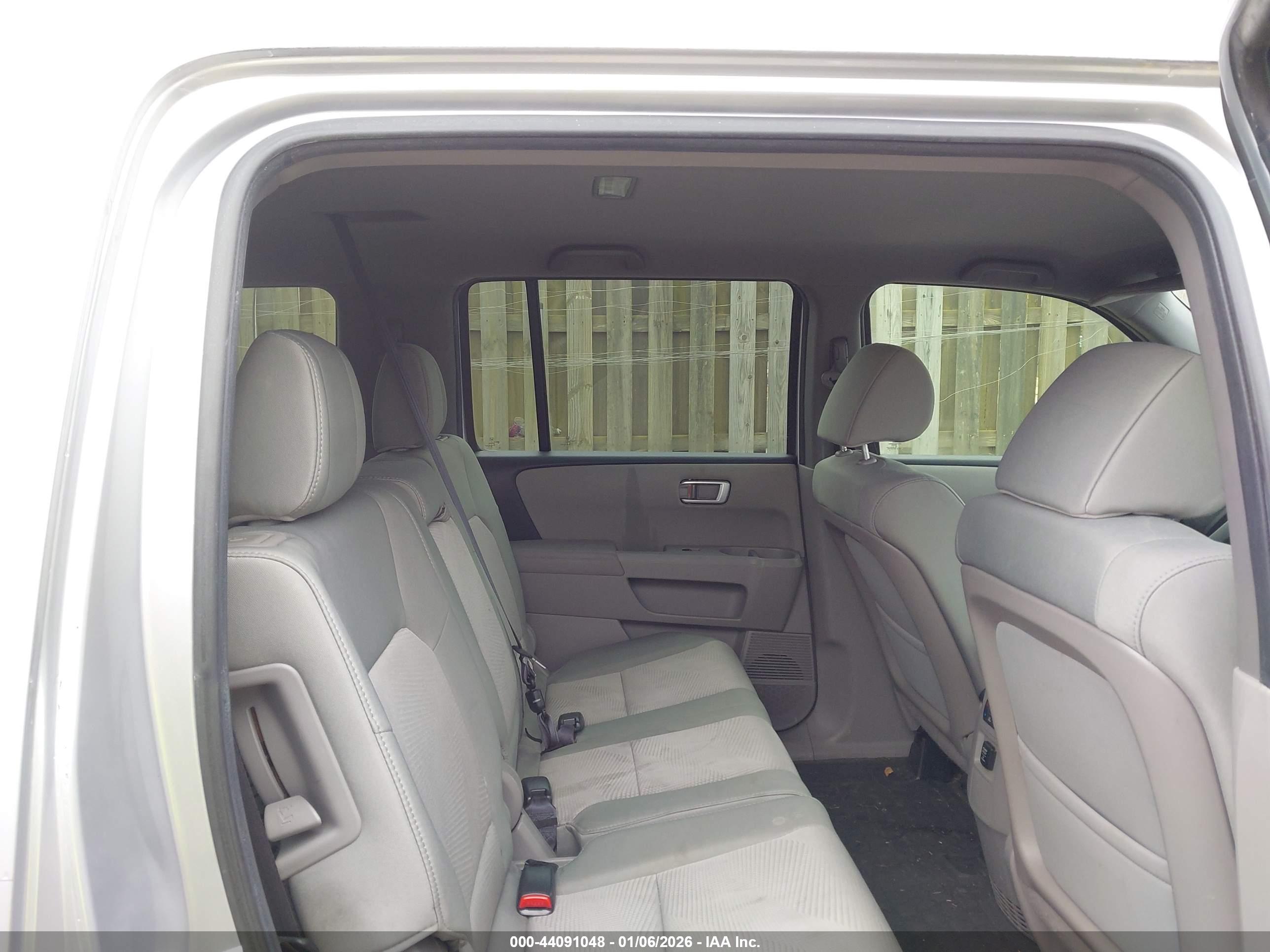 HONDA PILOT image 8