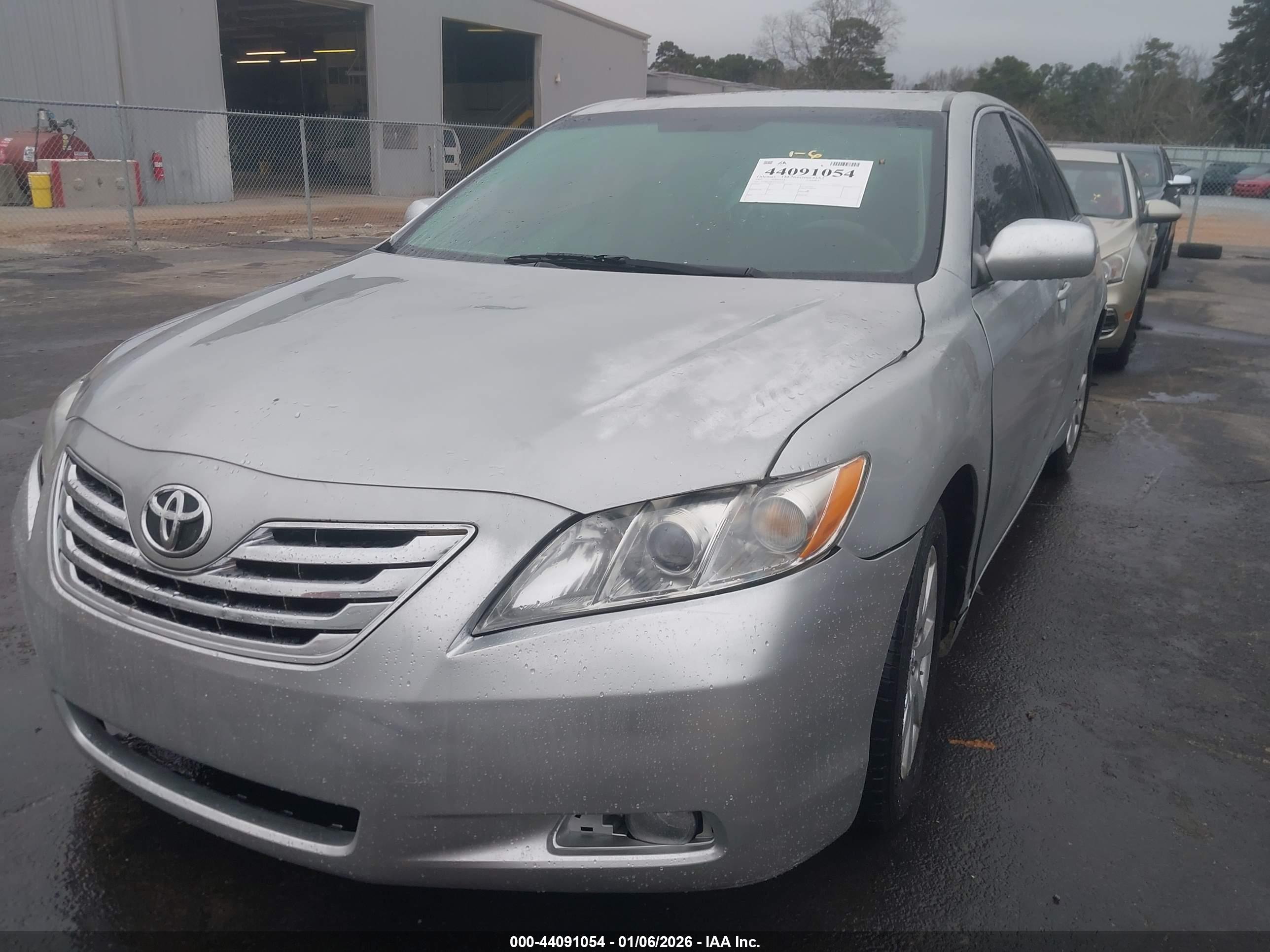 TOYOTA CAMRY image 6