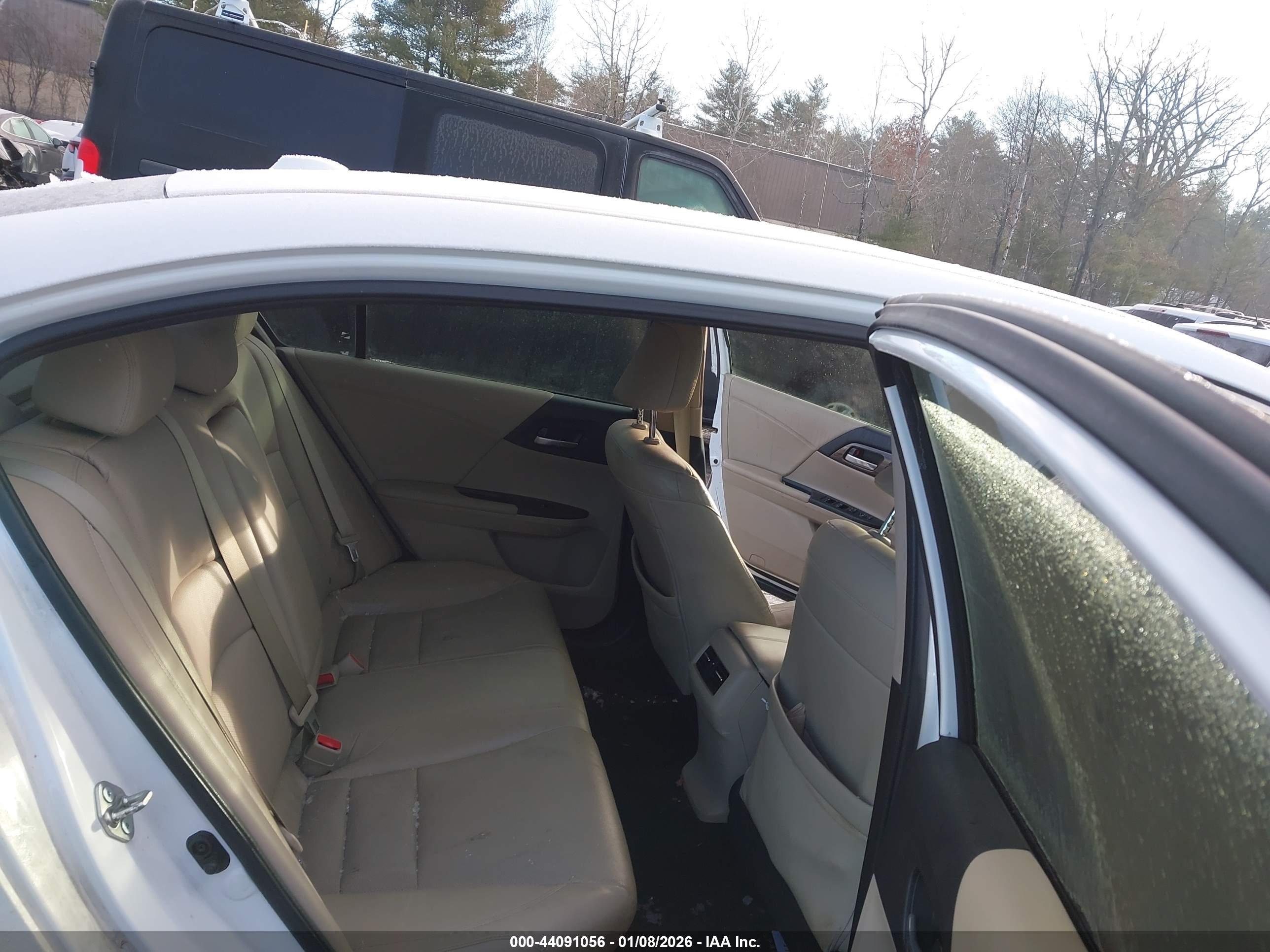 HONDA ACCORD image 8