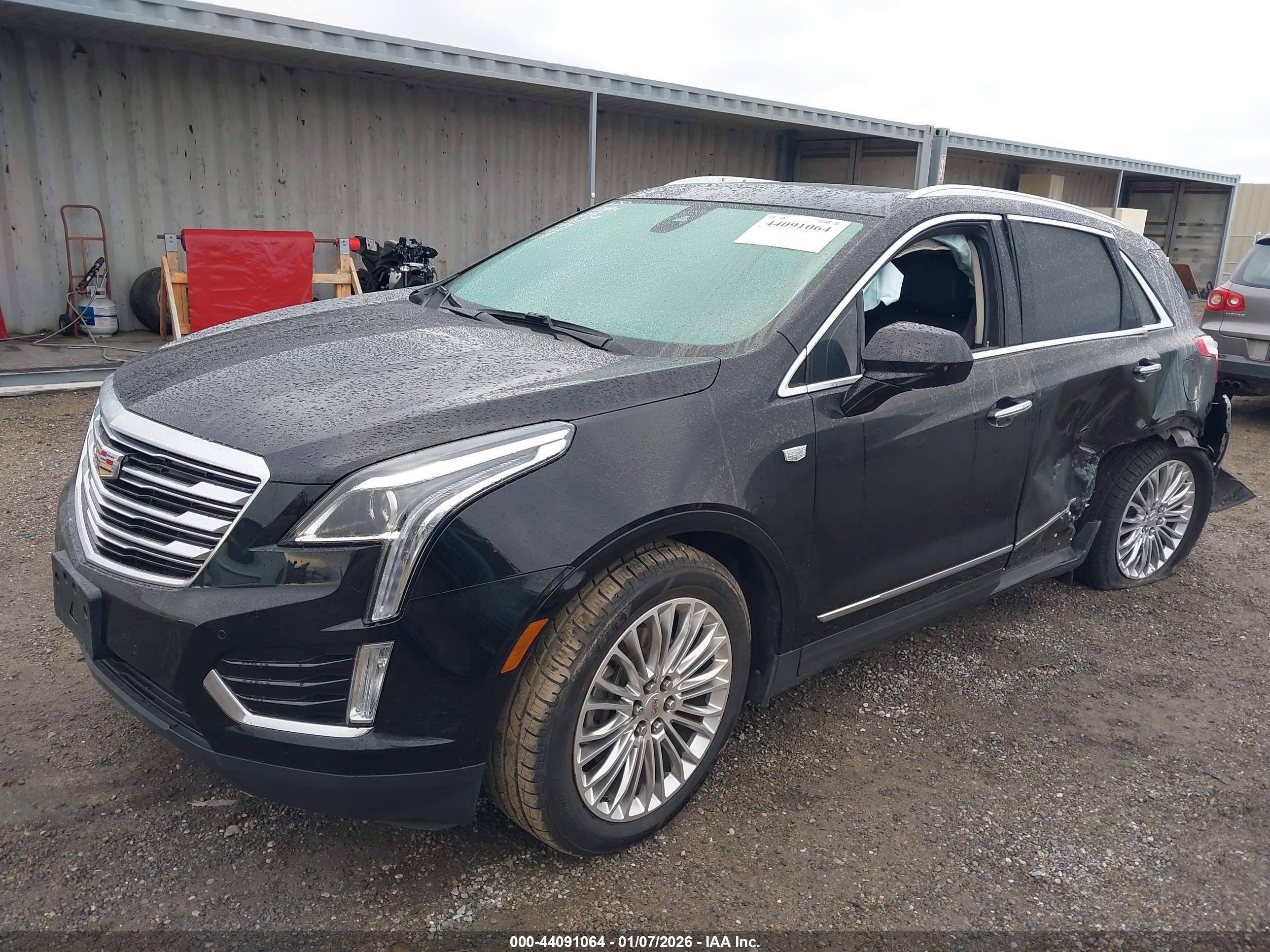 CADILLAC XT5 image 2