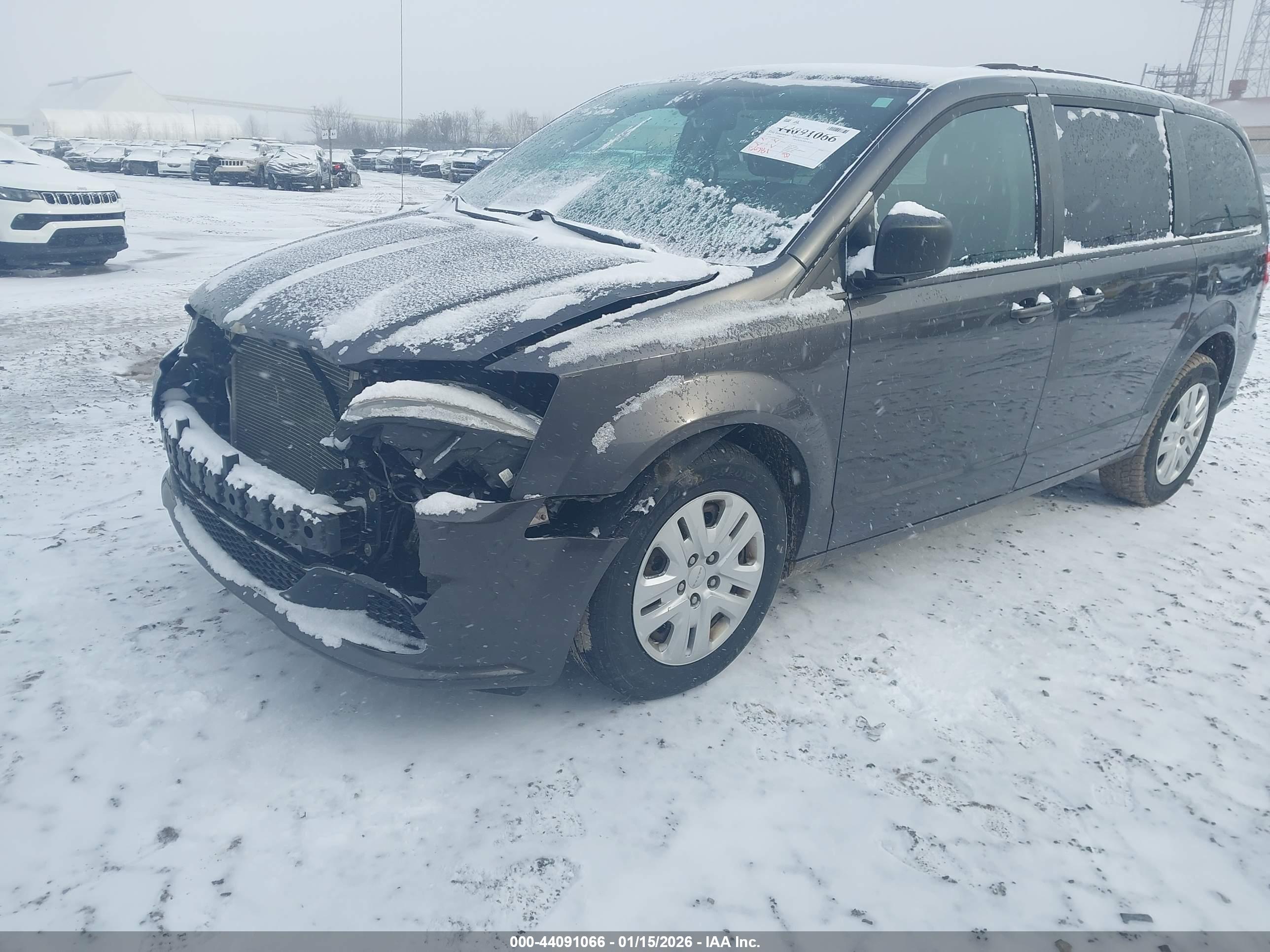 DODGE GRAND image 6