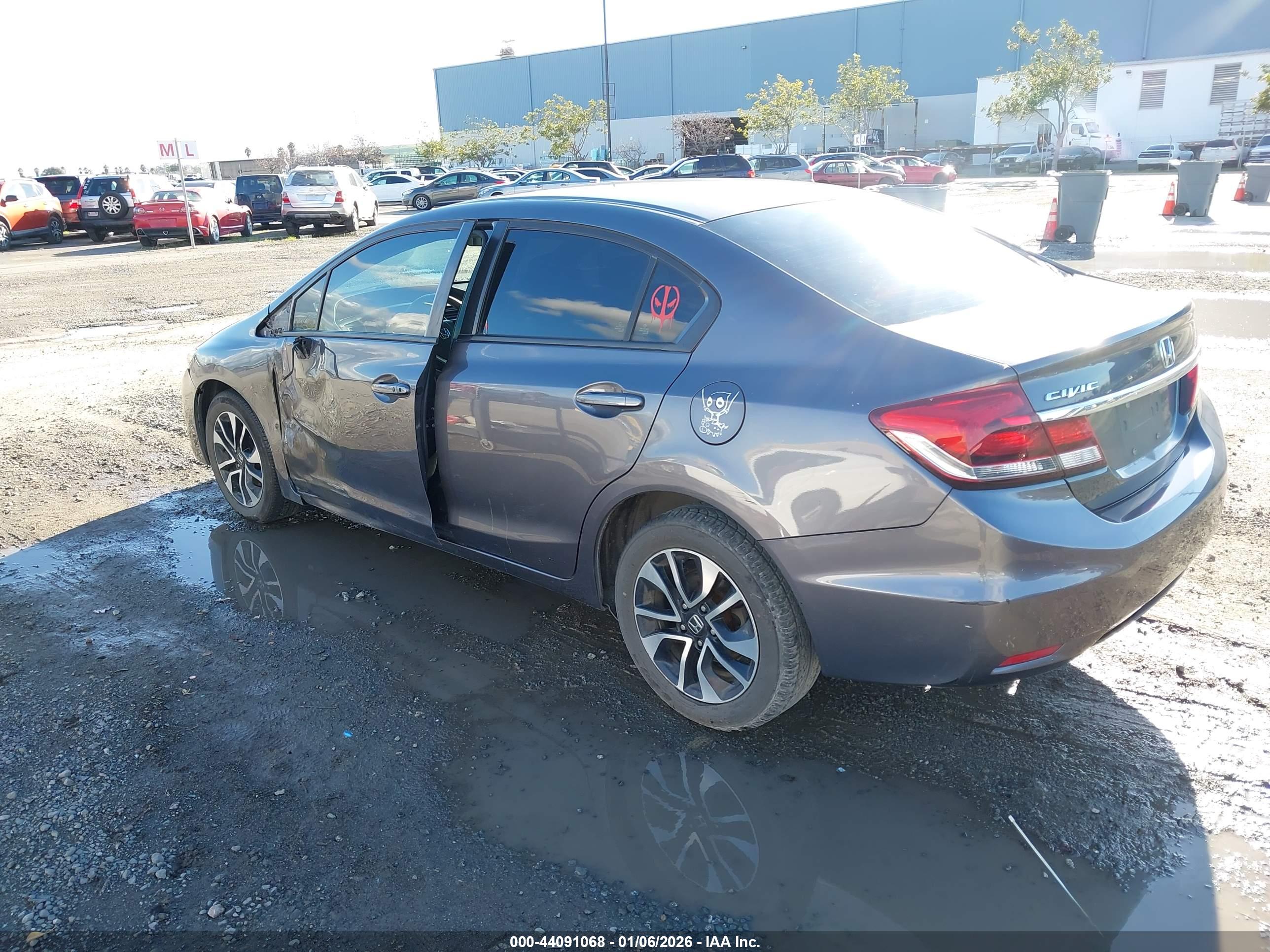HONDA CIVIC image 3