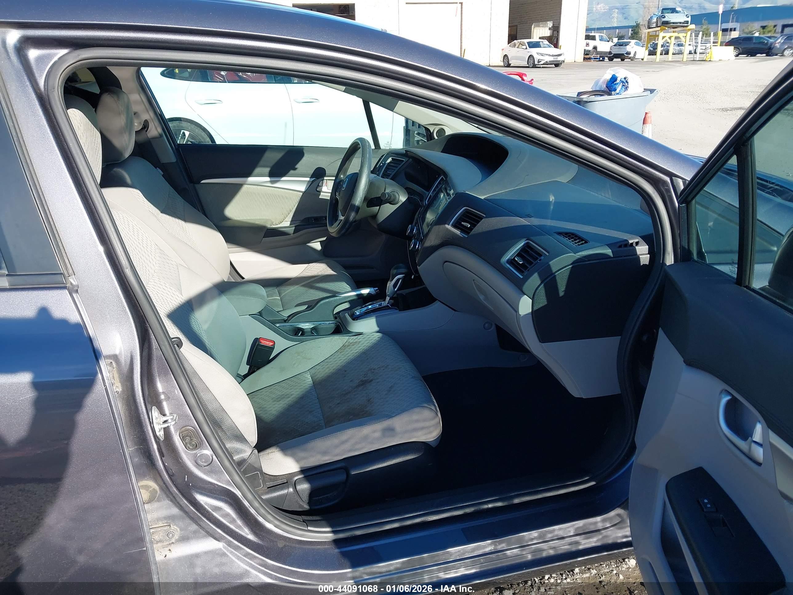 HONDA CIVIC image 5
