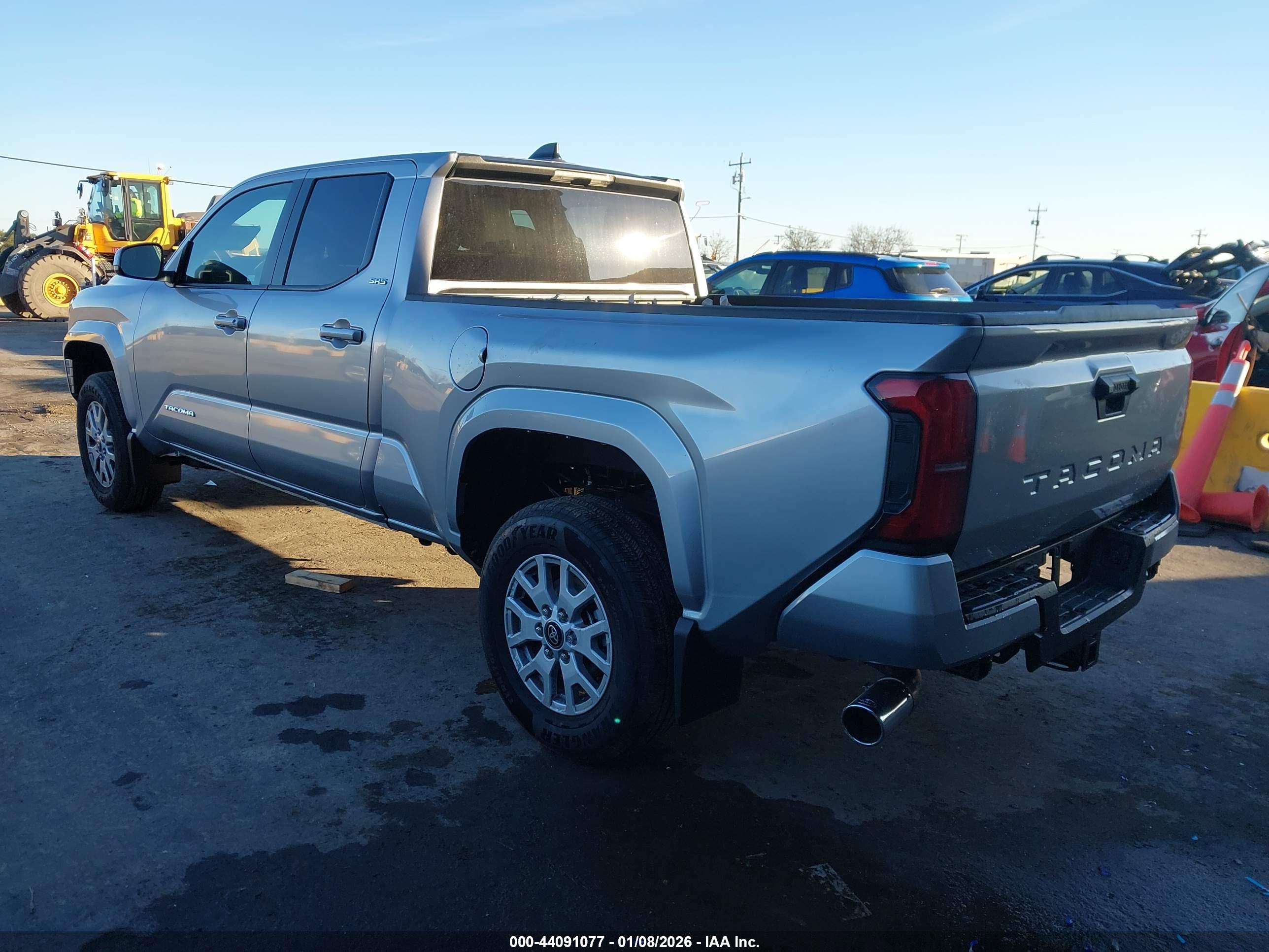 TOYOTA TACOMA image 3